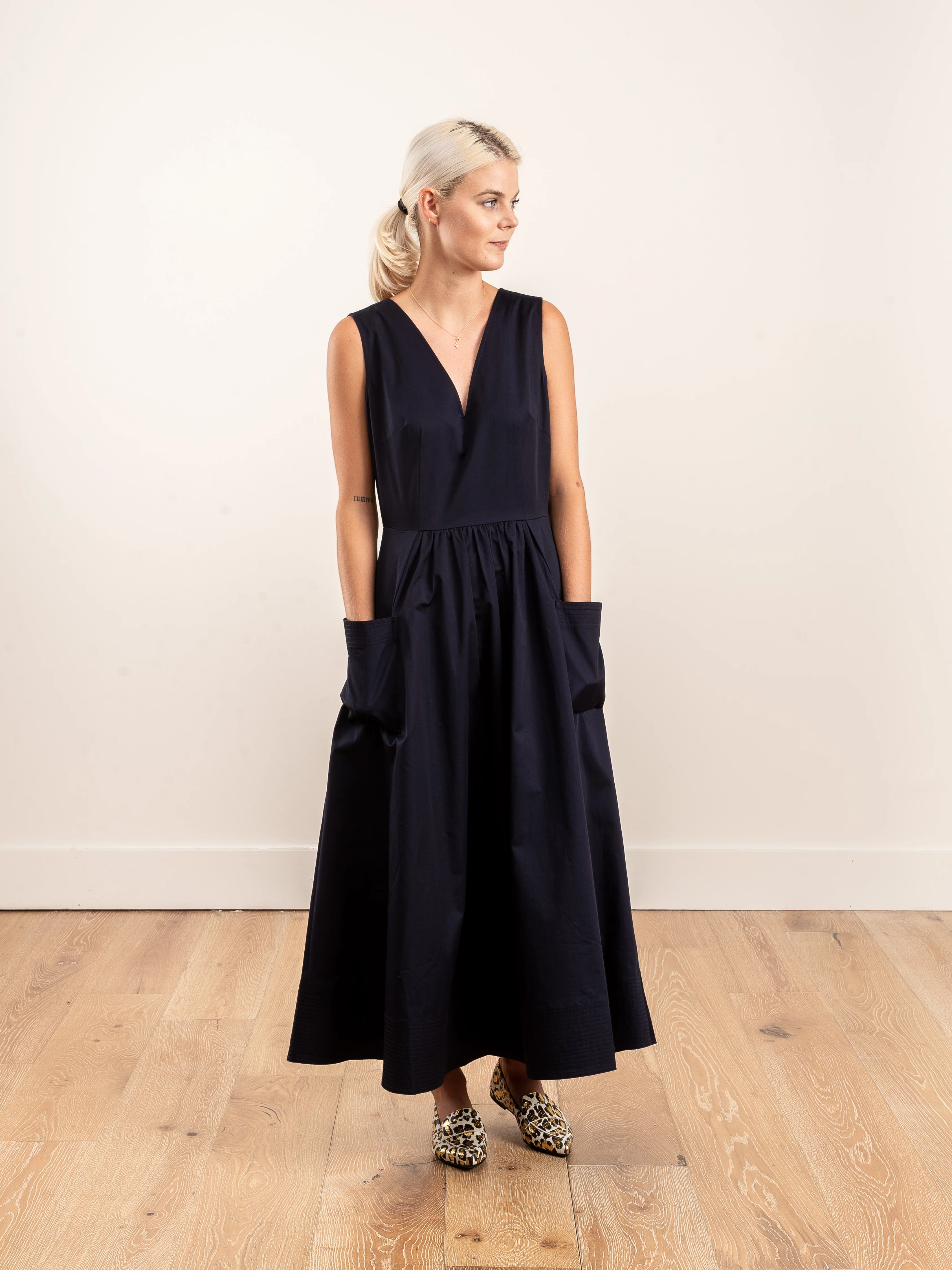 v-neck dress - Image 3