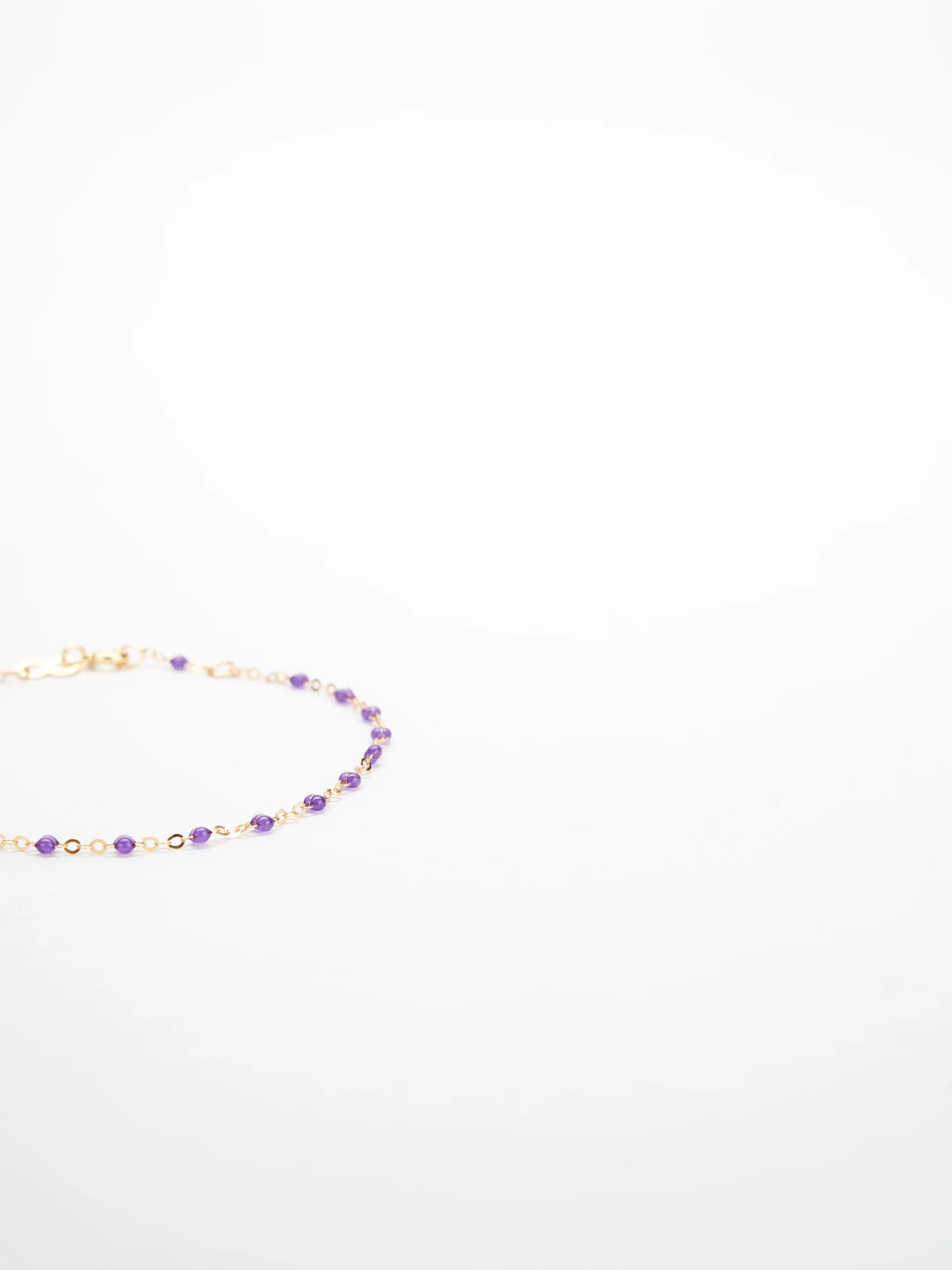 violet bead bracelet - yellow gold - Image 2