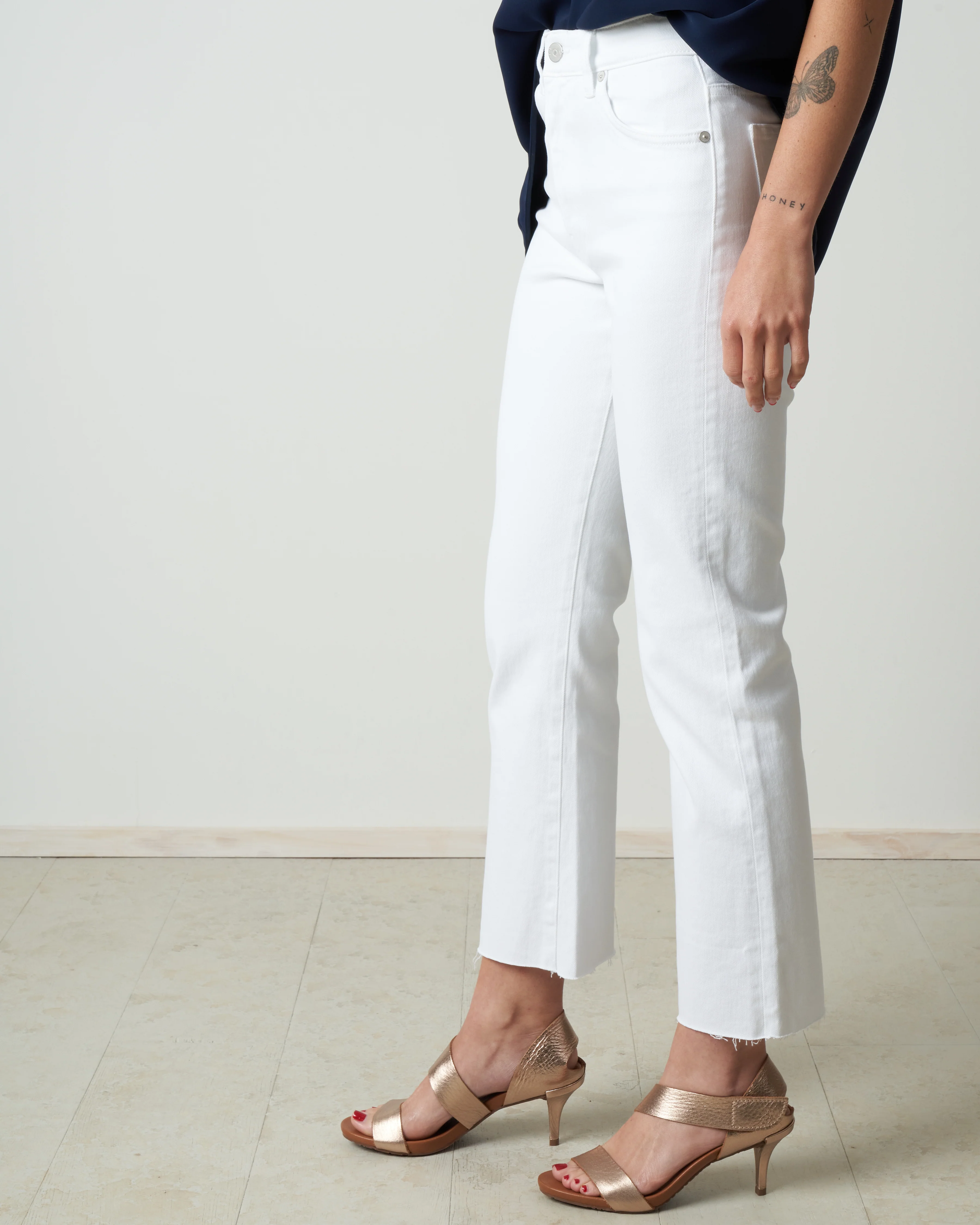wes crop jean - white - Image 2
