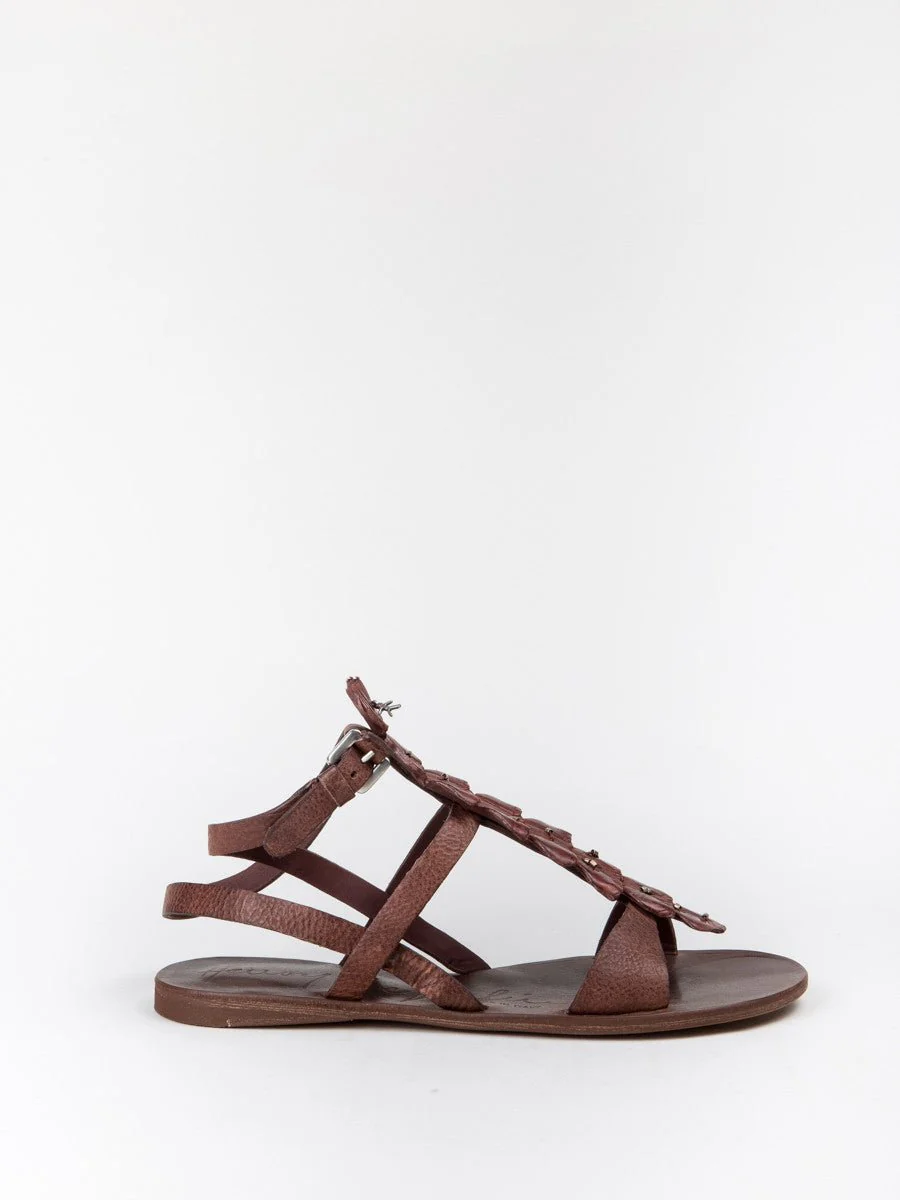 croc tip sandal