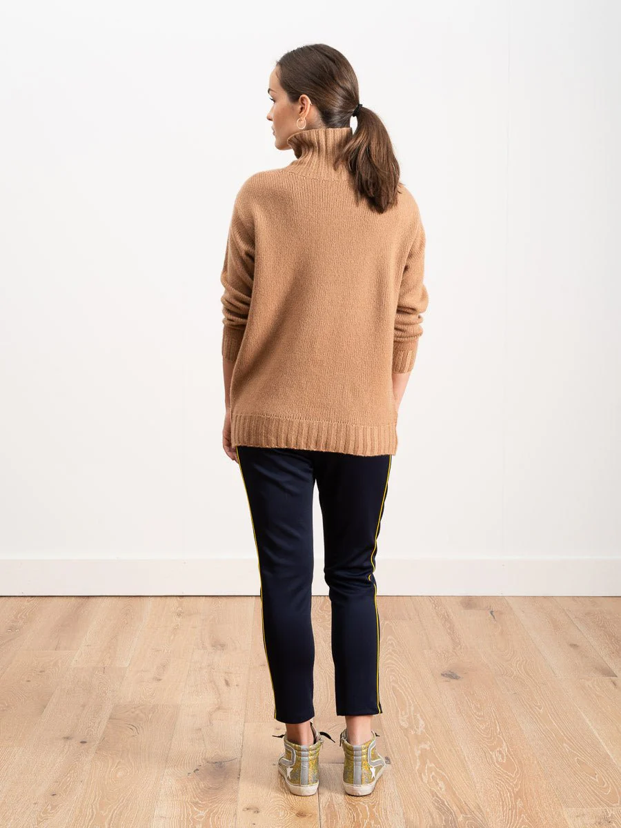 oversized turtleneck - camel - Image 3