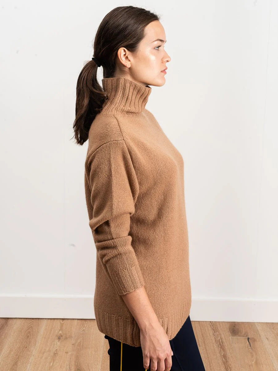 oversized turtleneck - camel - Image 5