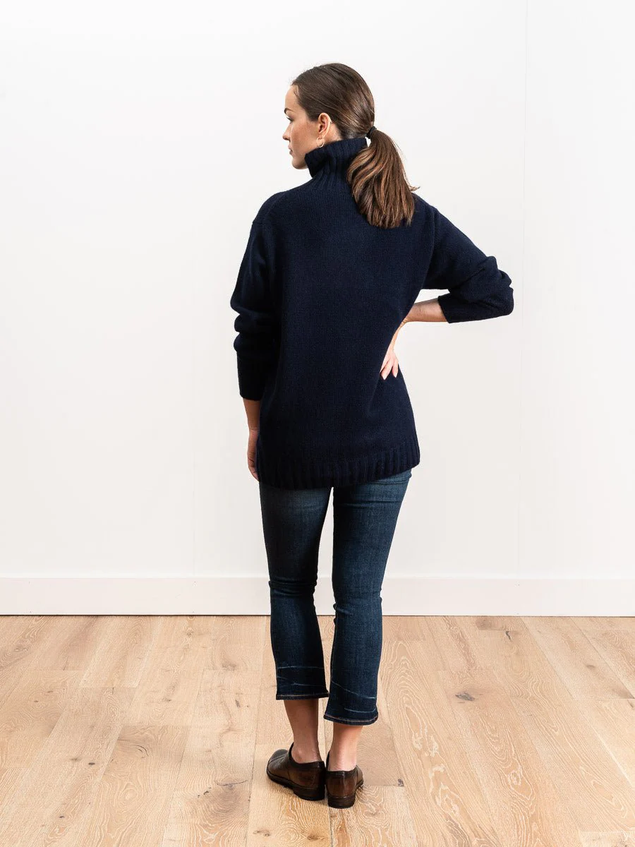 oversized turtleneck - navy - Image 3