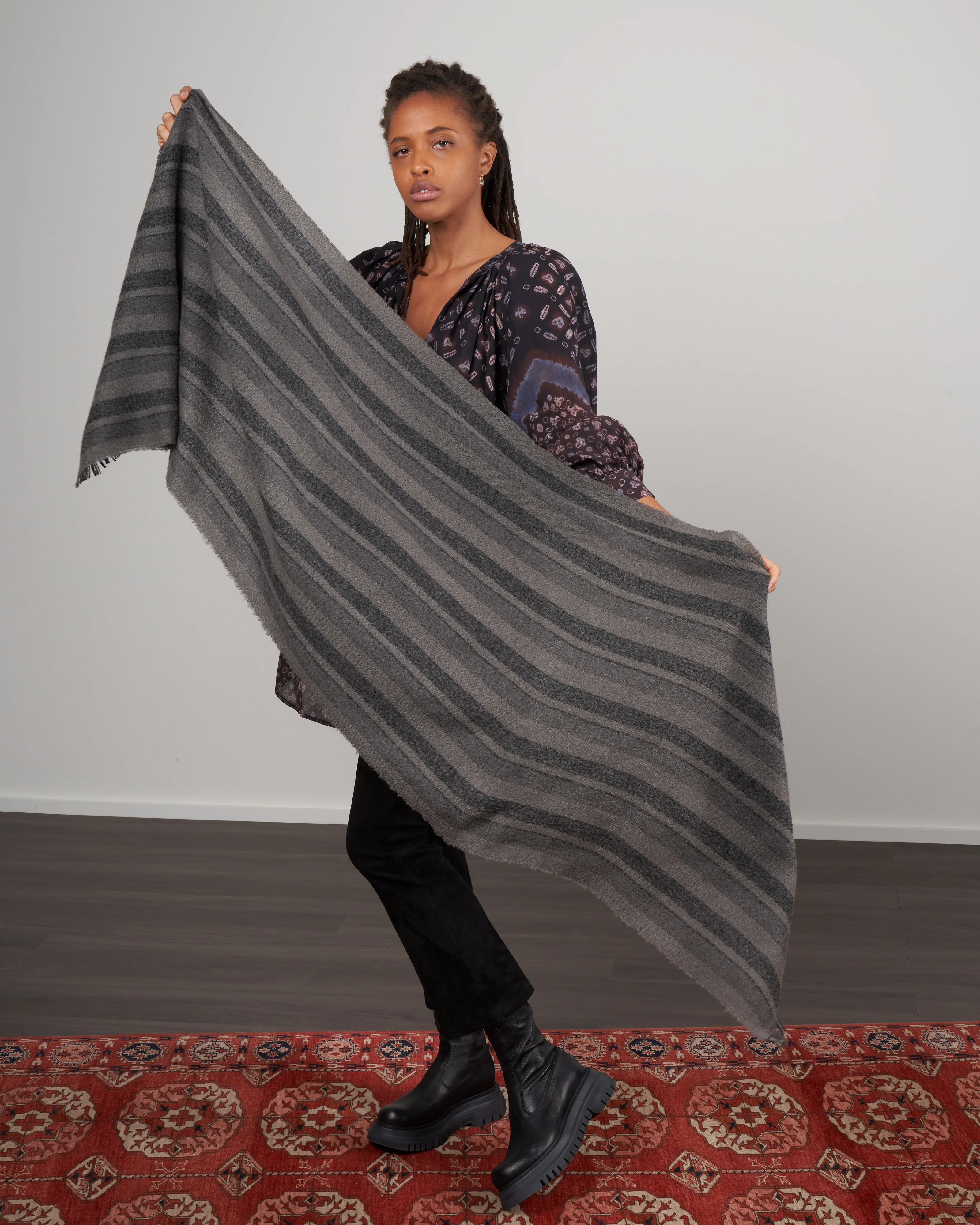 soft stripe sciarpa scarf - ash stripes - Image 2