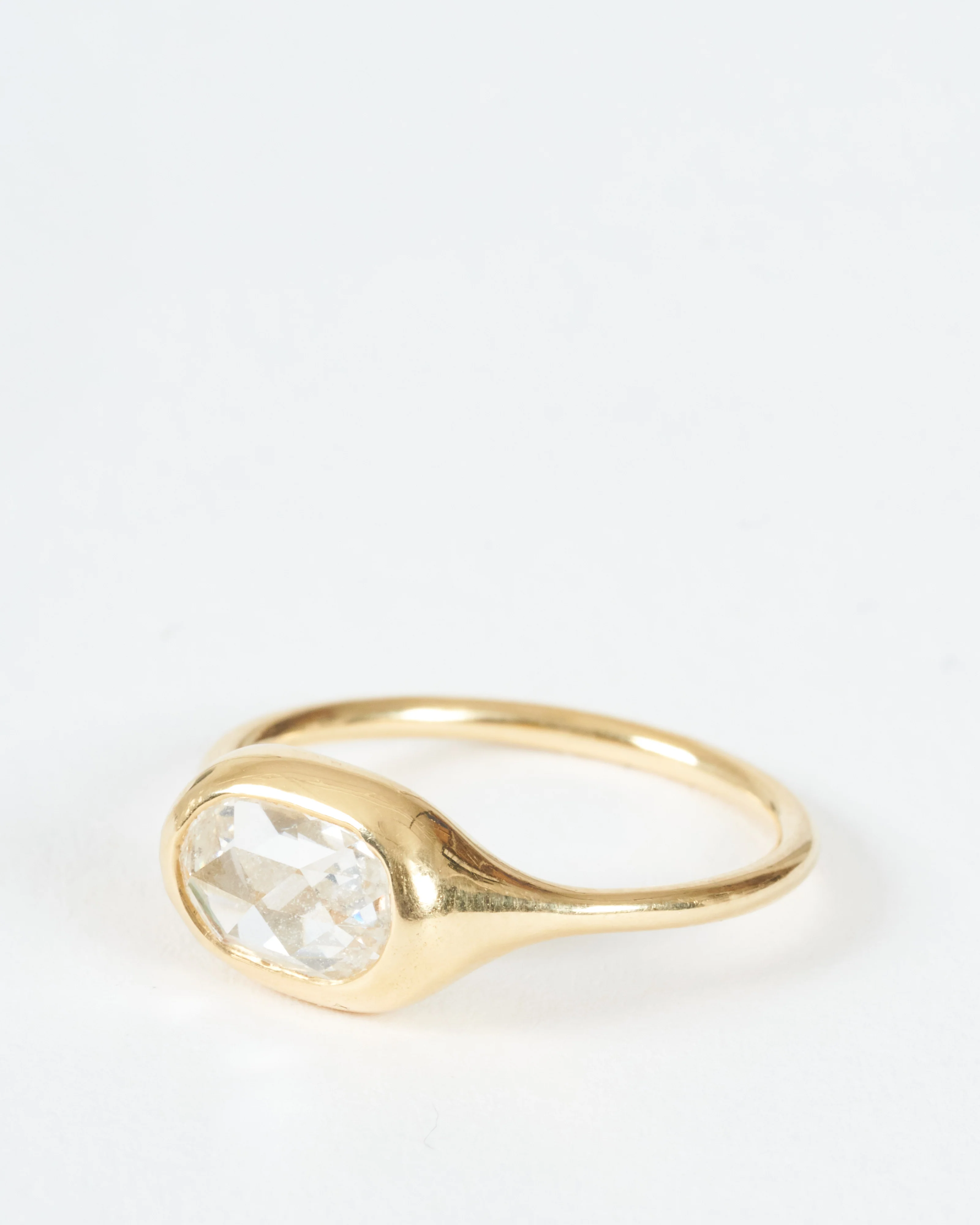 carved ring east/west oval - Image 3