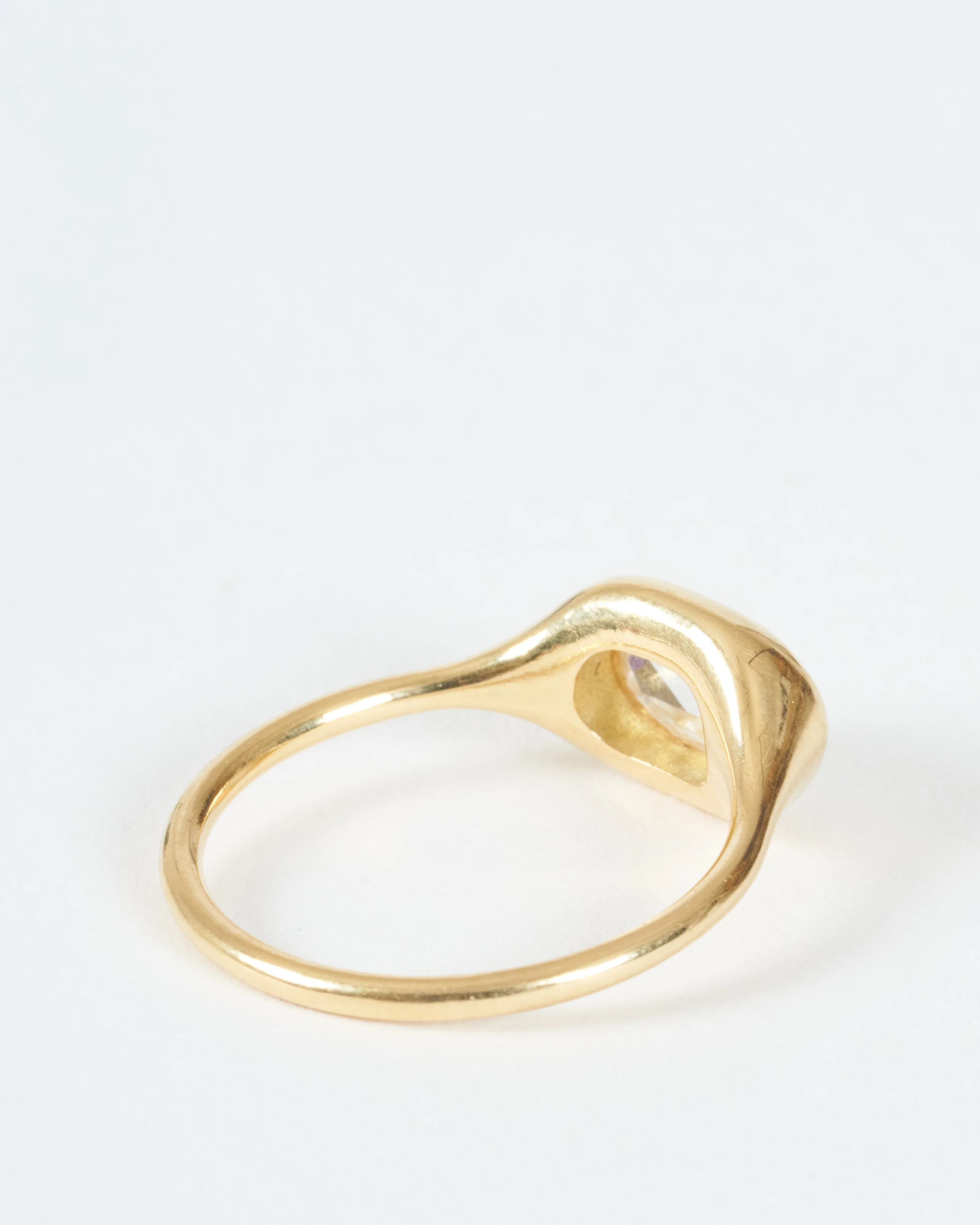 carved ring east/west oval - Image 4