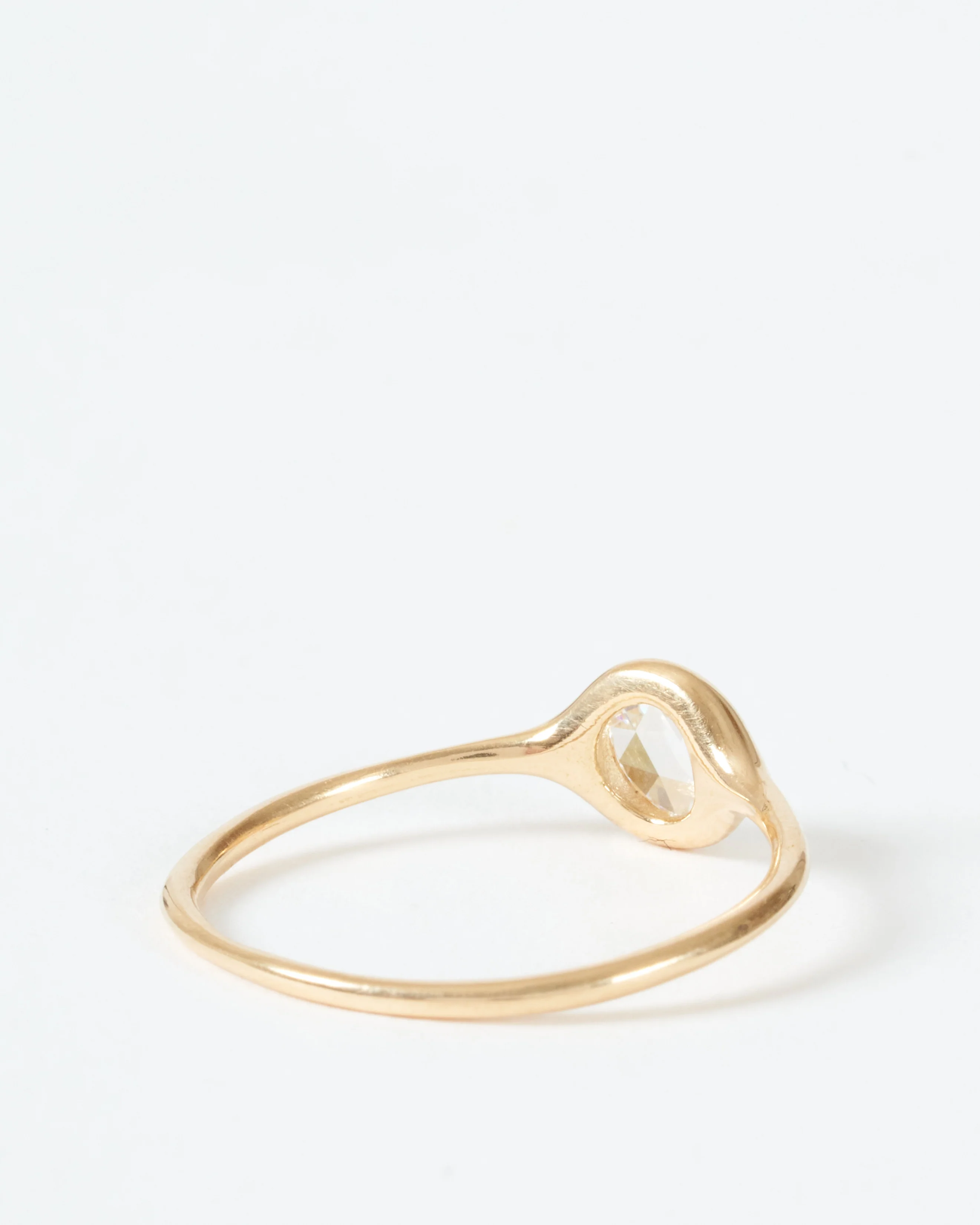 carved ring round - Image 7