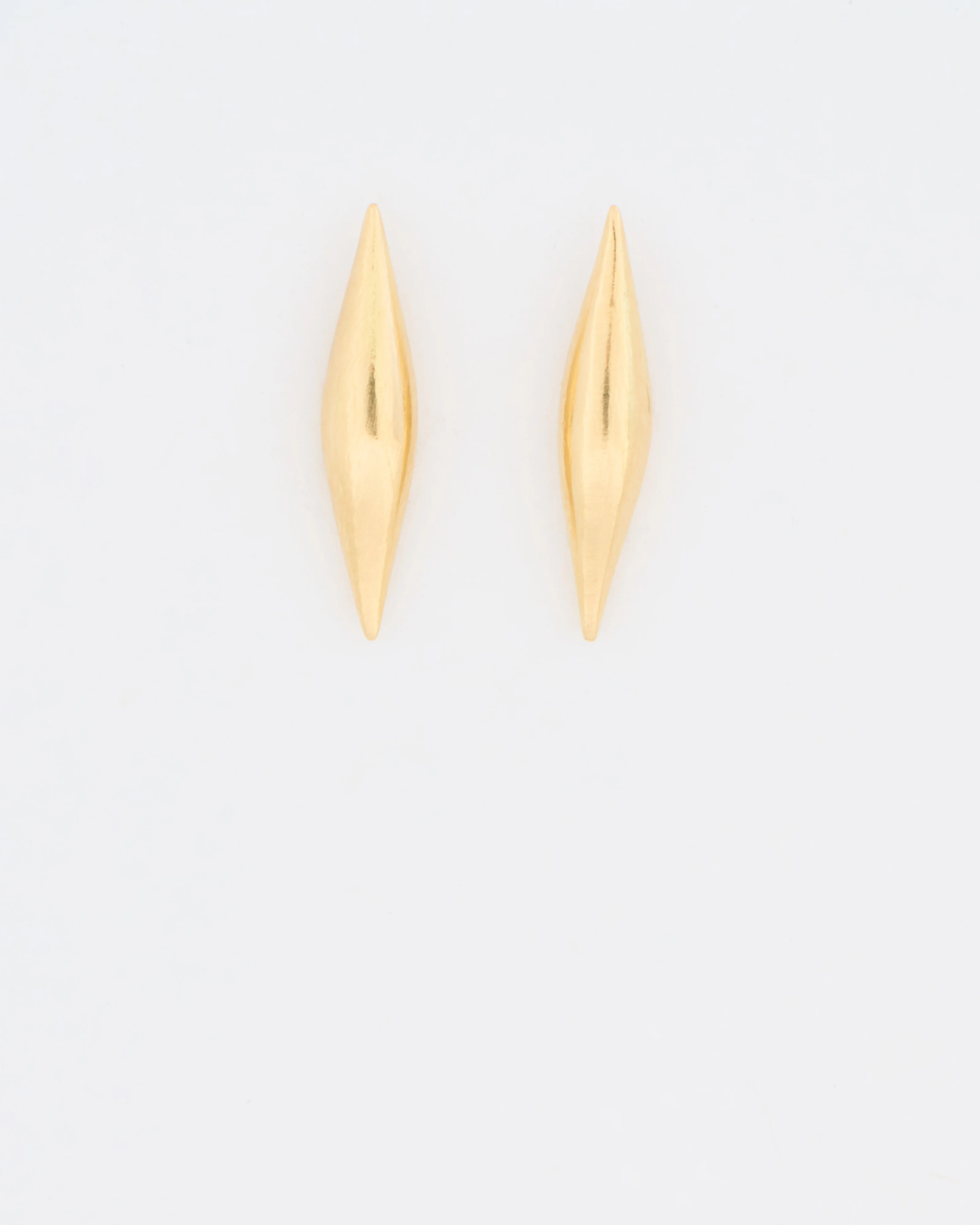 solid wave studs