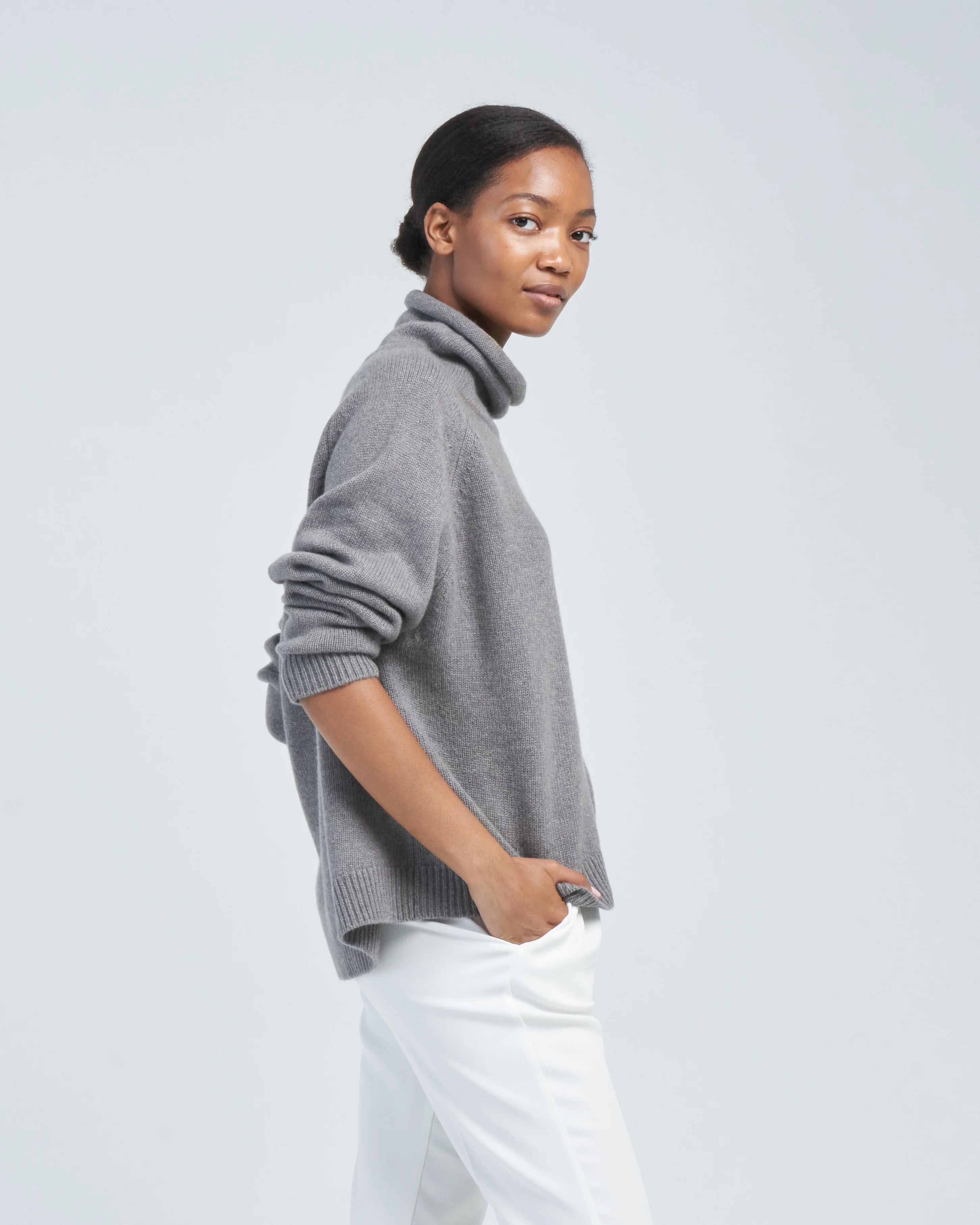 linden turtleneck - Image 3