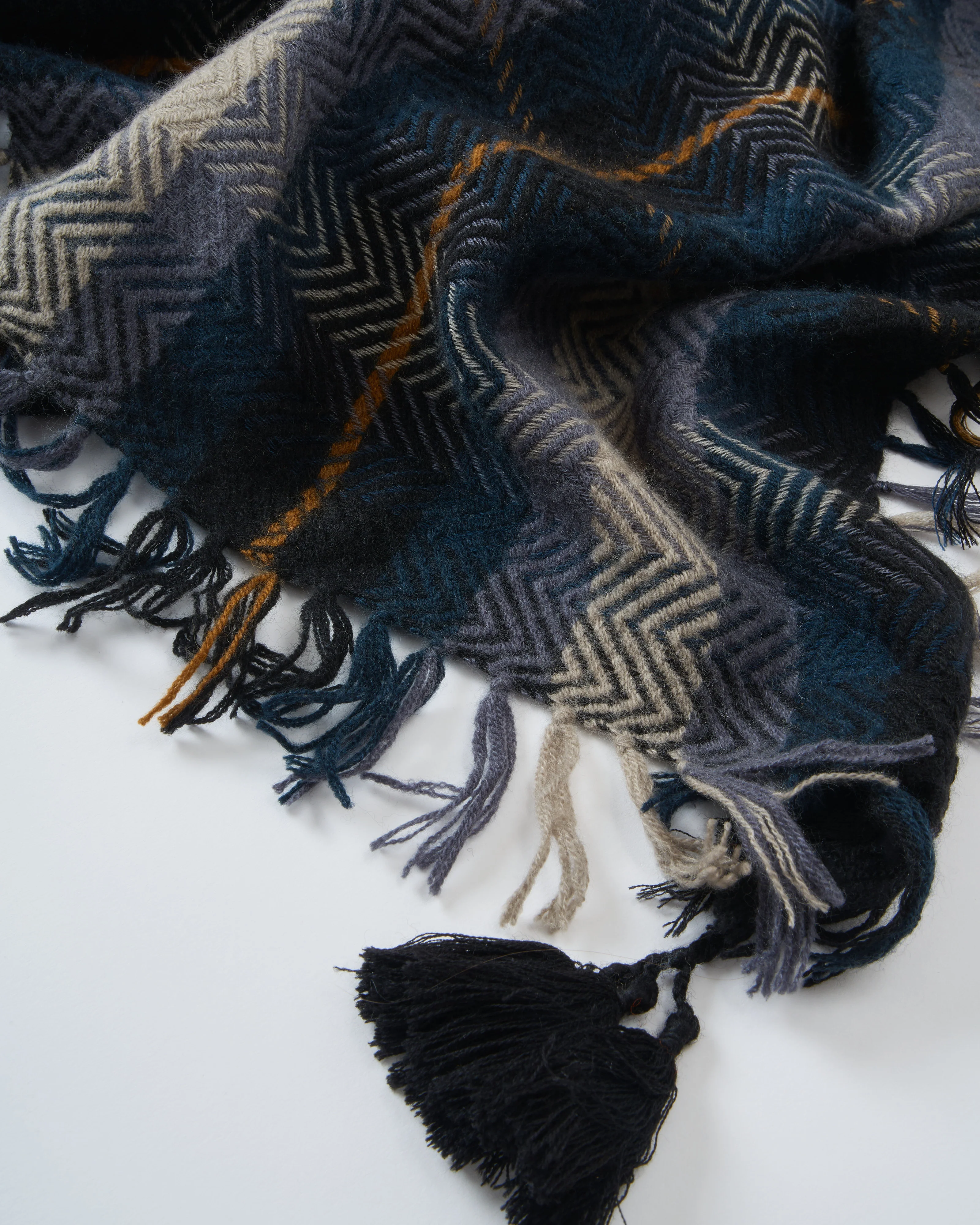 fran plaid with tassels - Image 2
