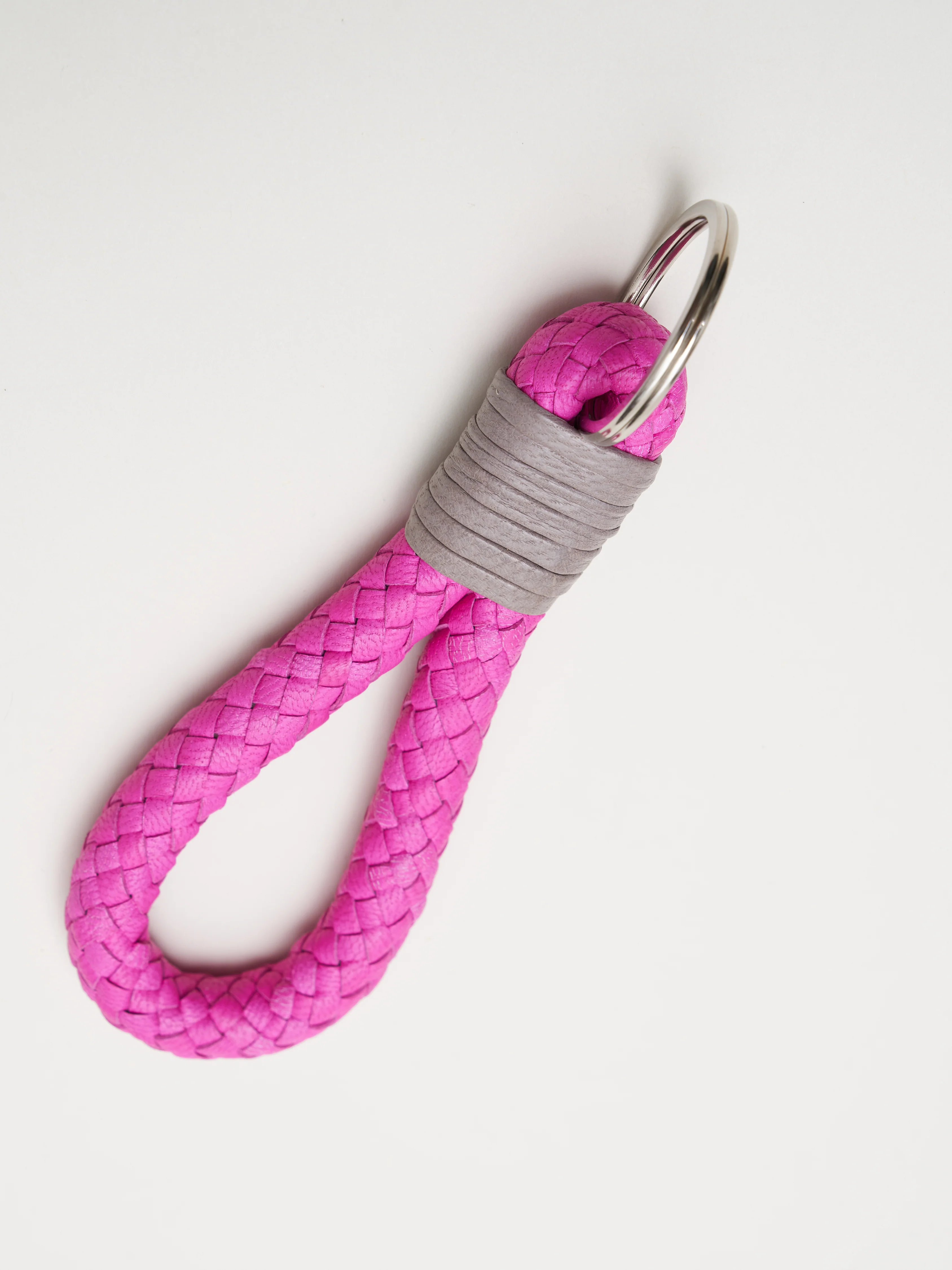 key ring - fuschia - Image 3