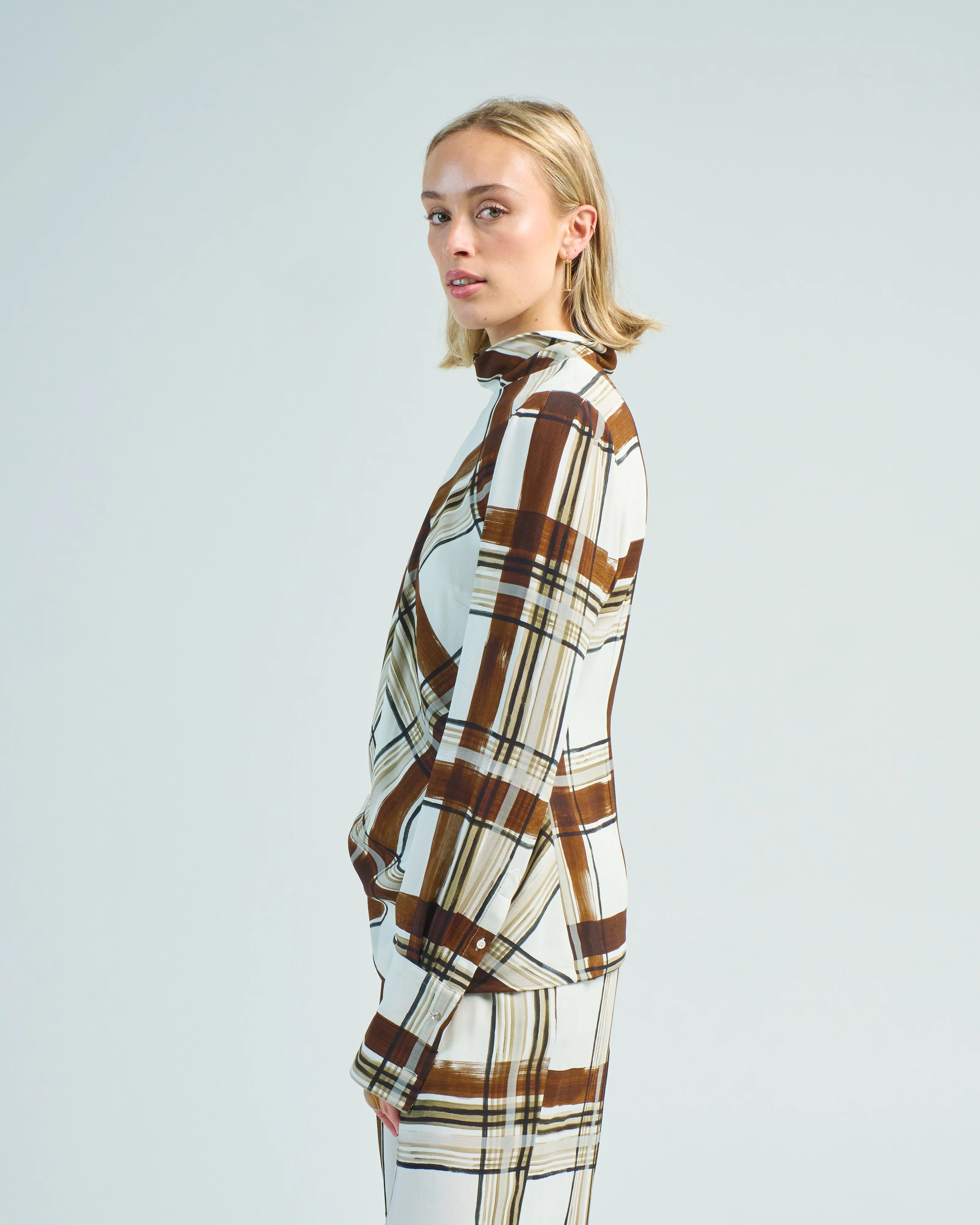 celvet shirt - Image 3
