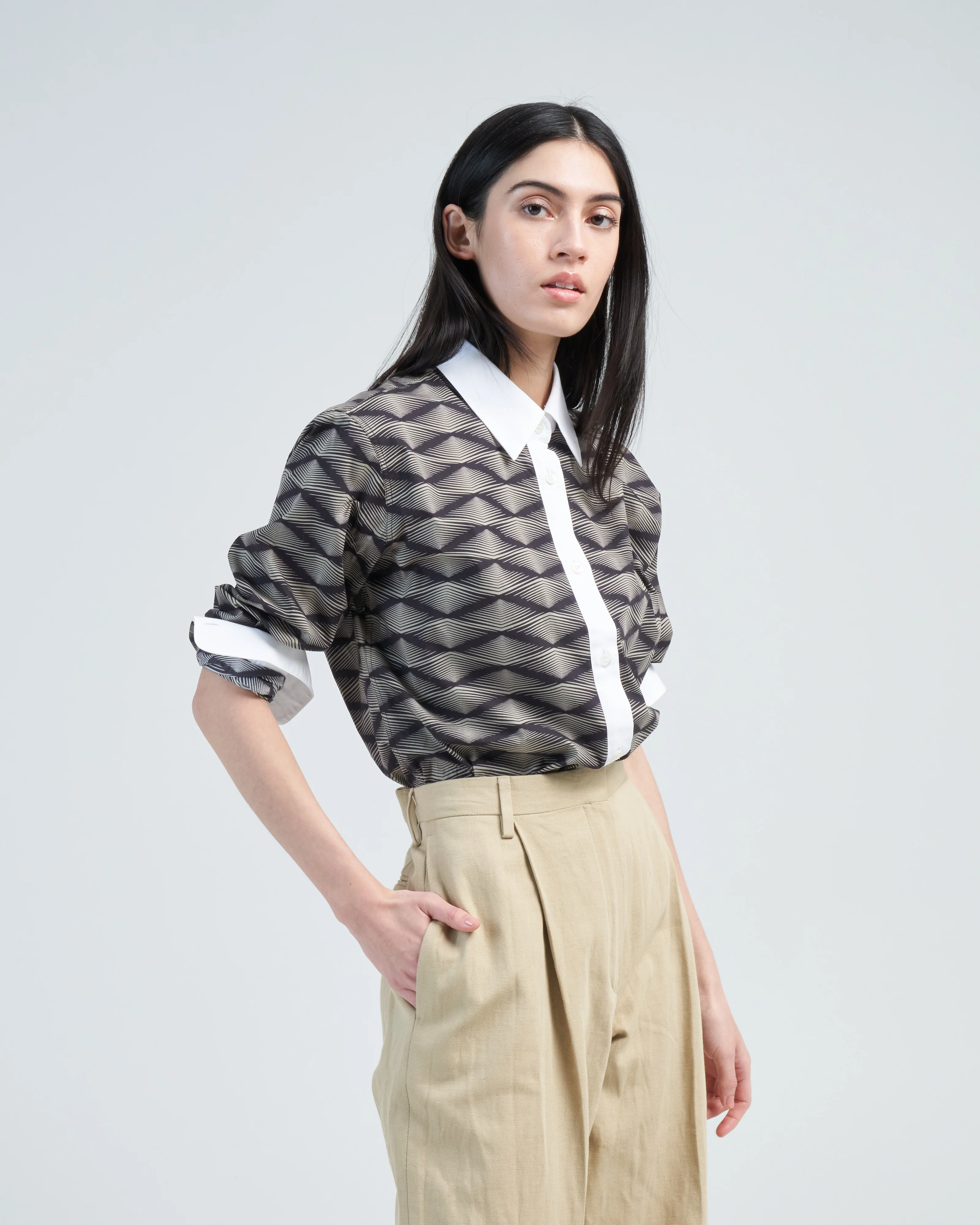 clavel bis shirt - Image 4