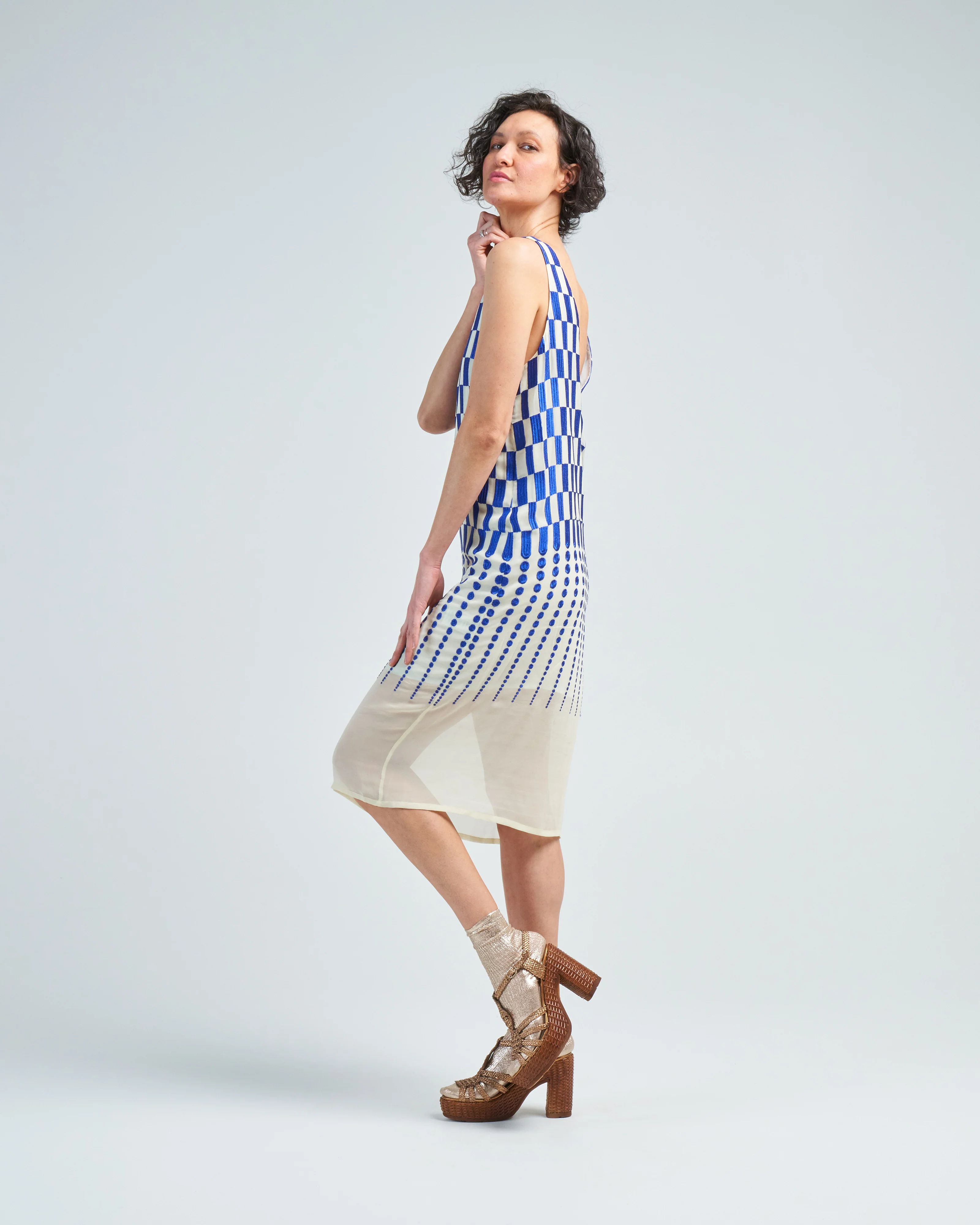 debbie emb dress - Image 3
