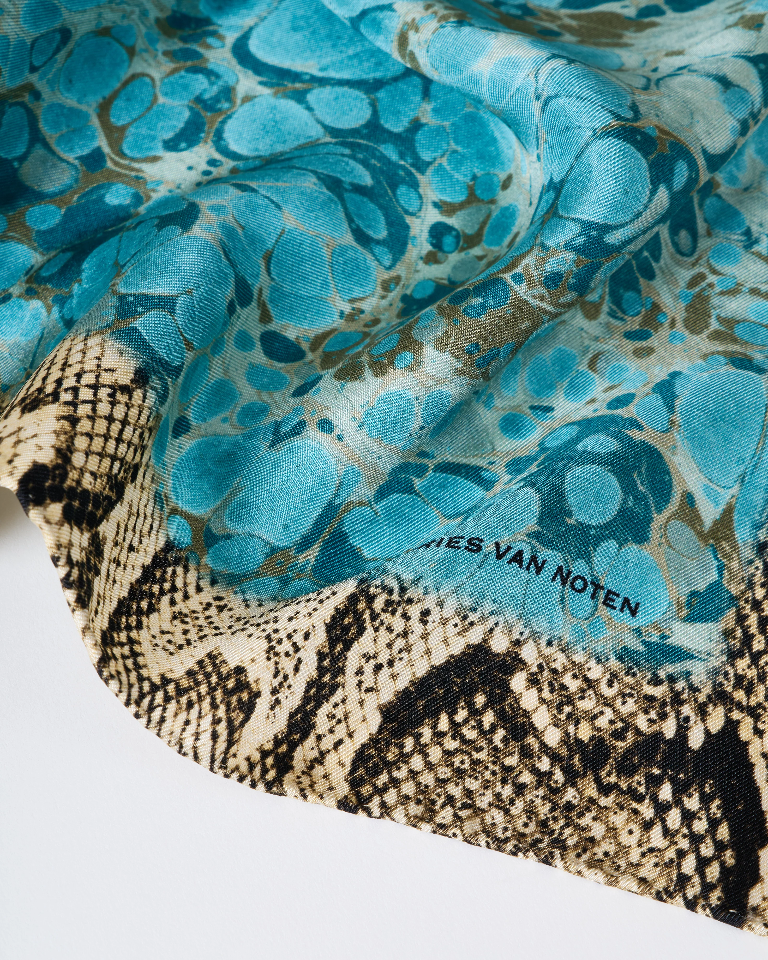 fallyn scarf - Image 3