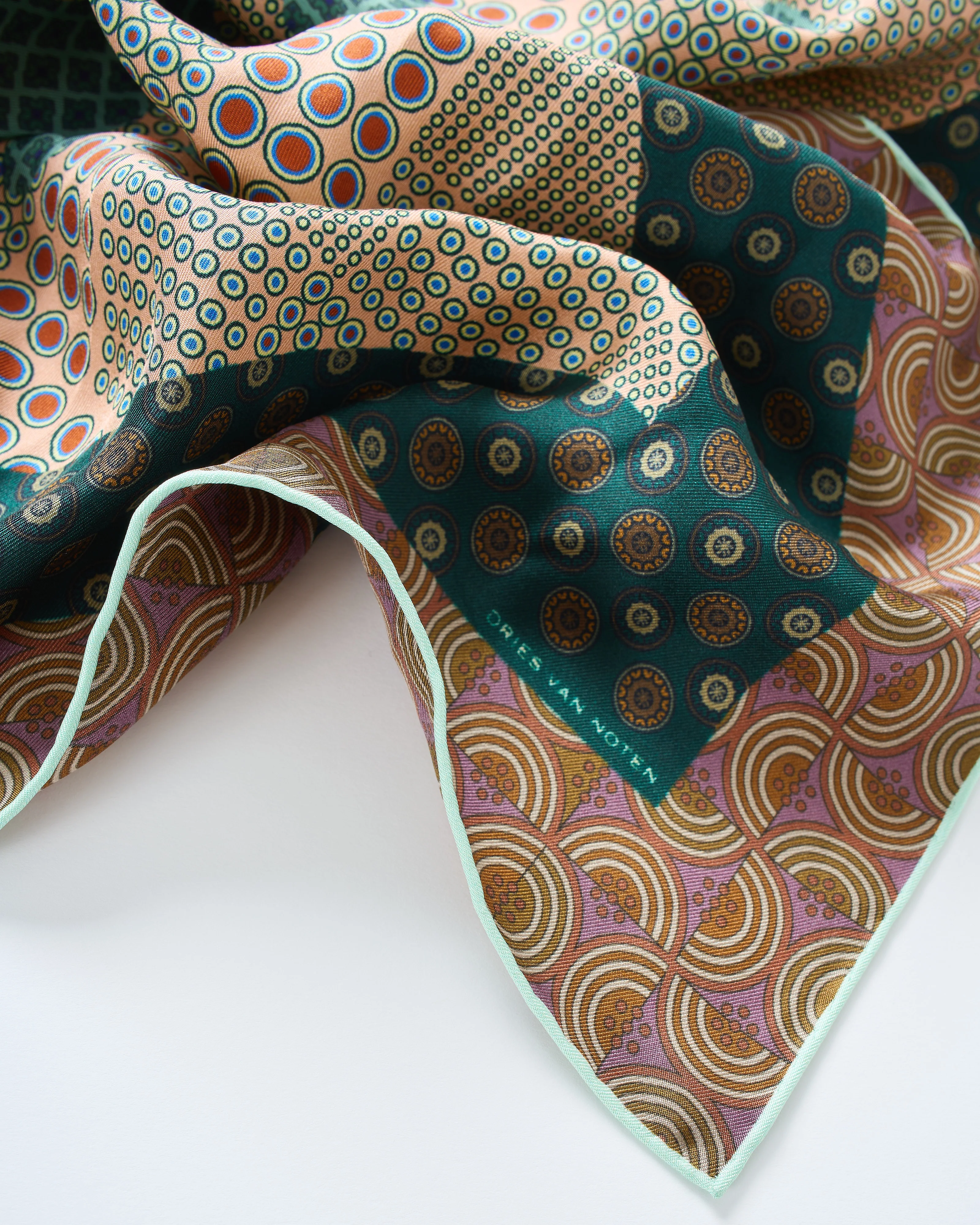 filigree scarf - Image 3