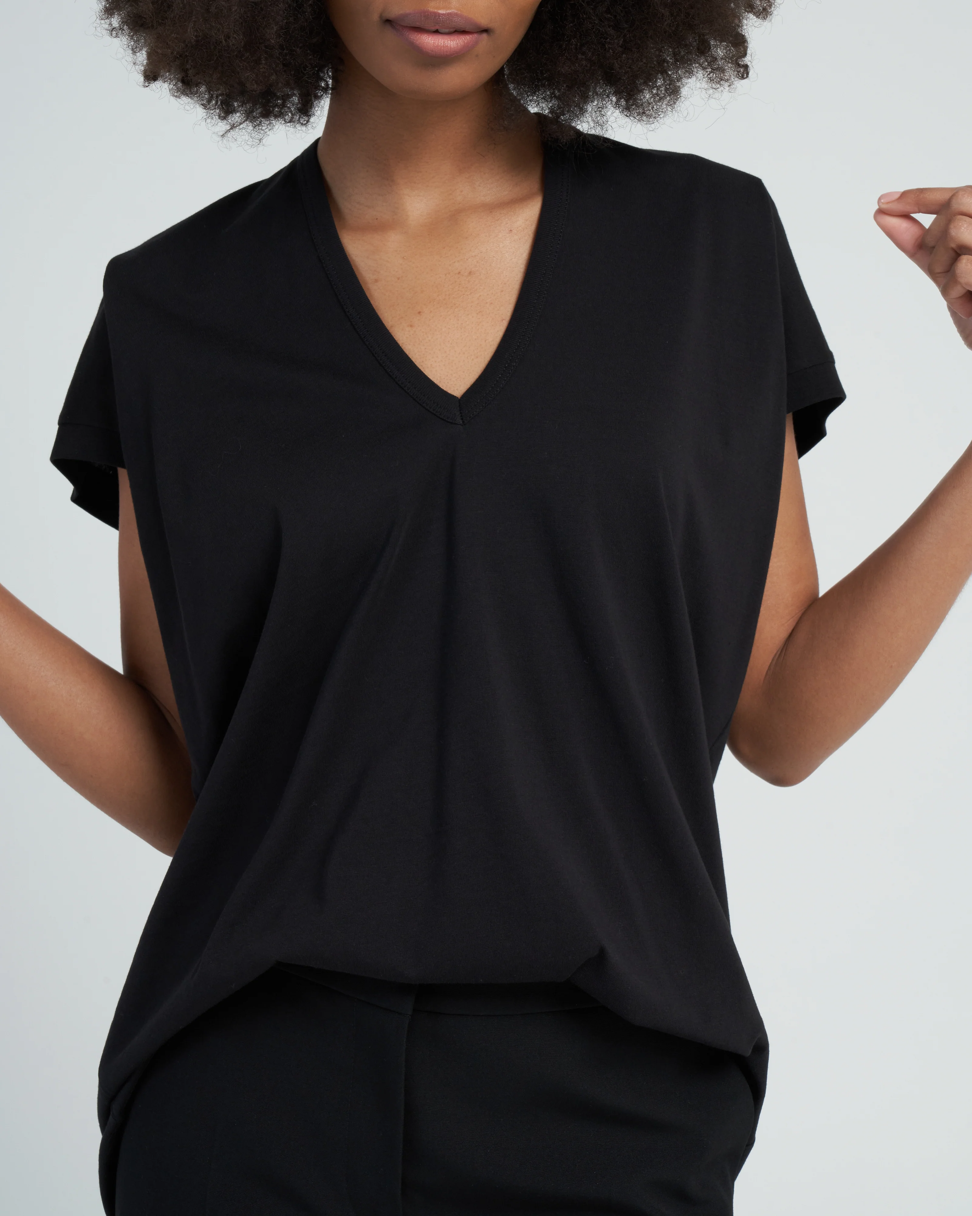 hena t-shirt - black - Image 5