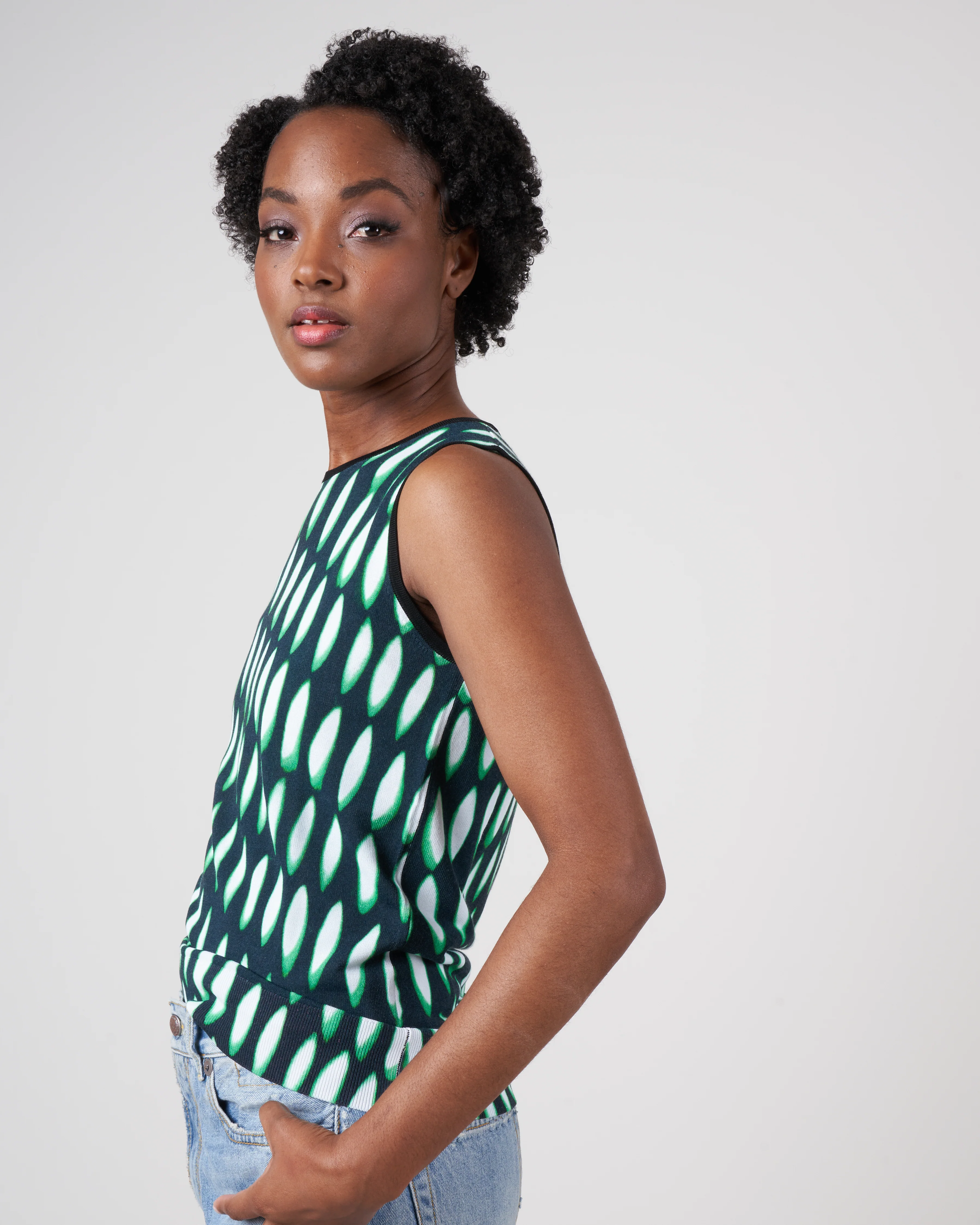 nestra top - black 900 - Image 2