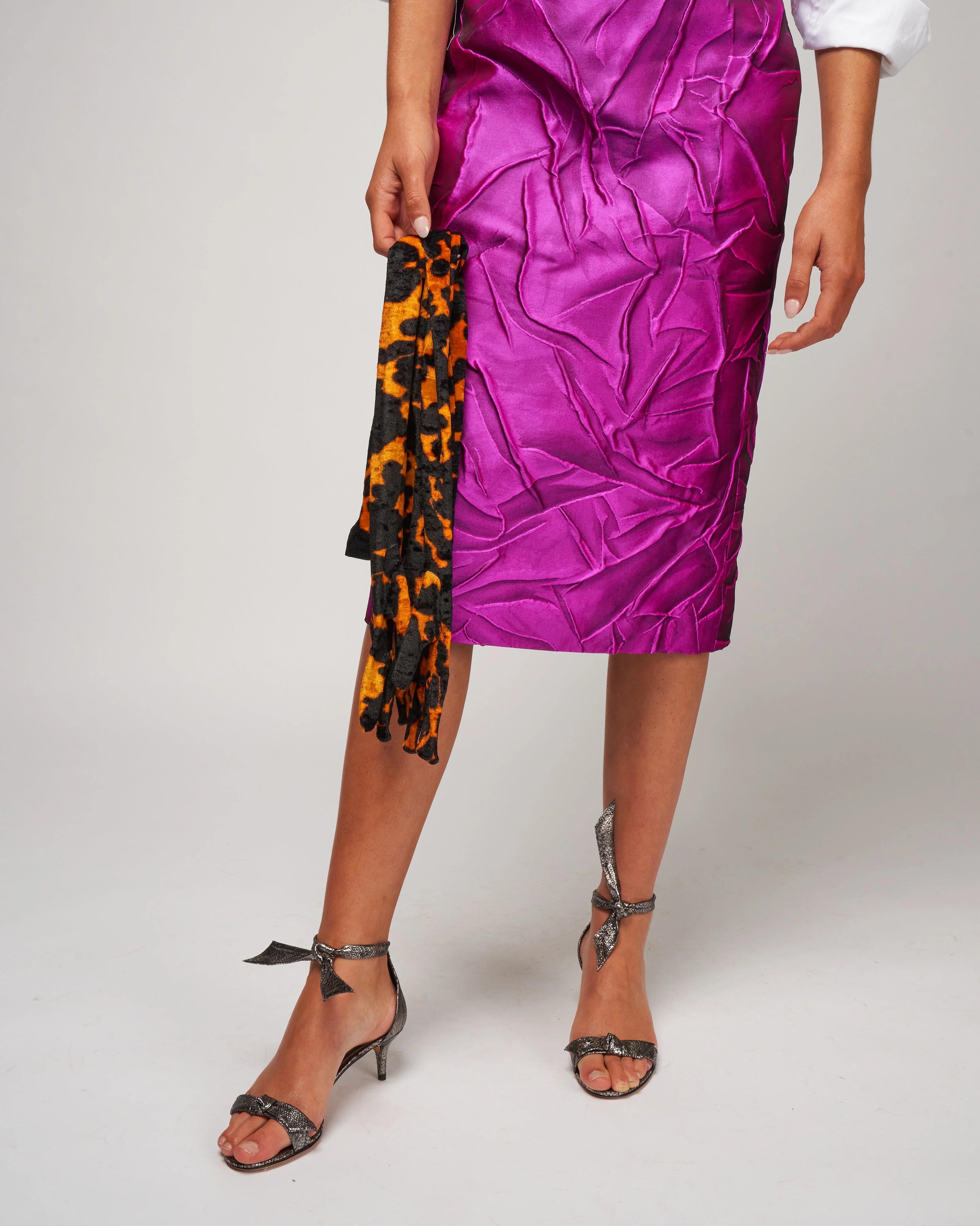 printed velvet gloves - orange - Image 2