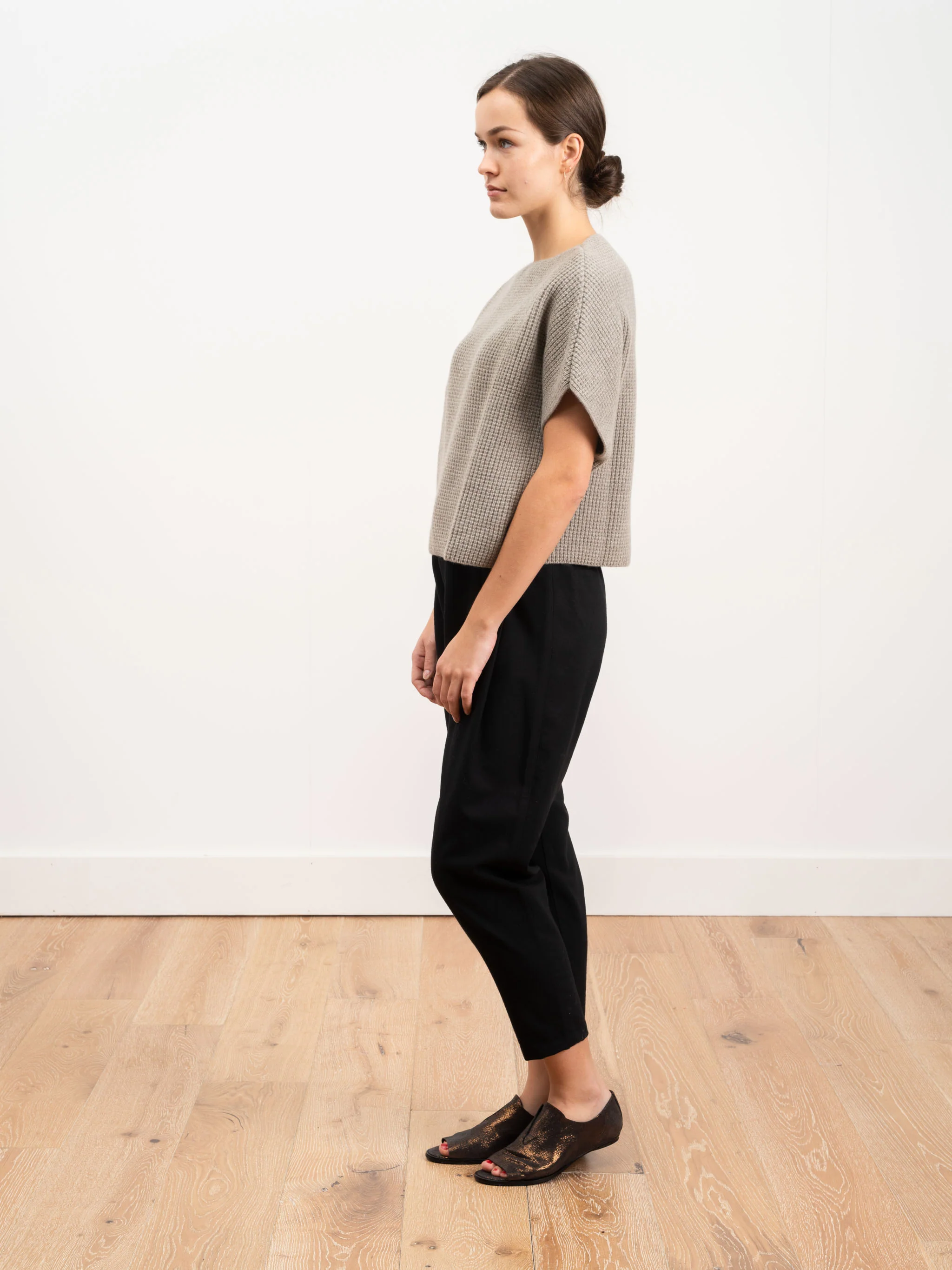camel aze vest - sage - Image 2