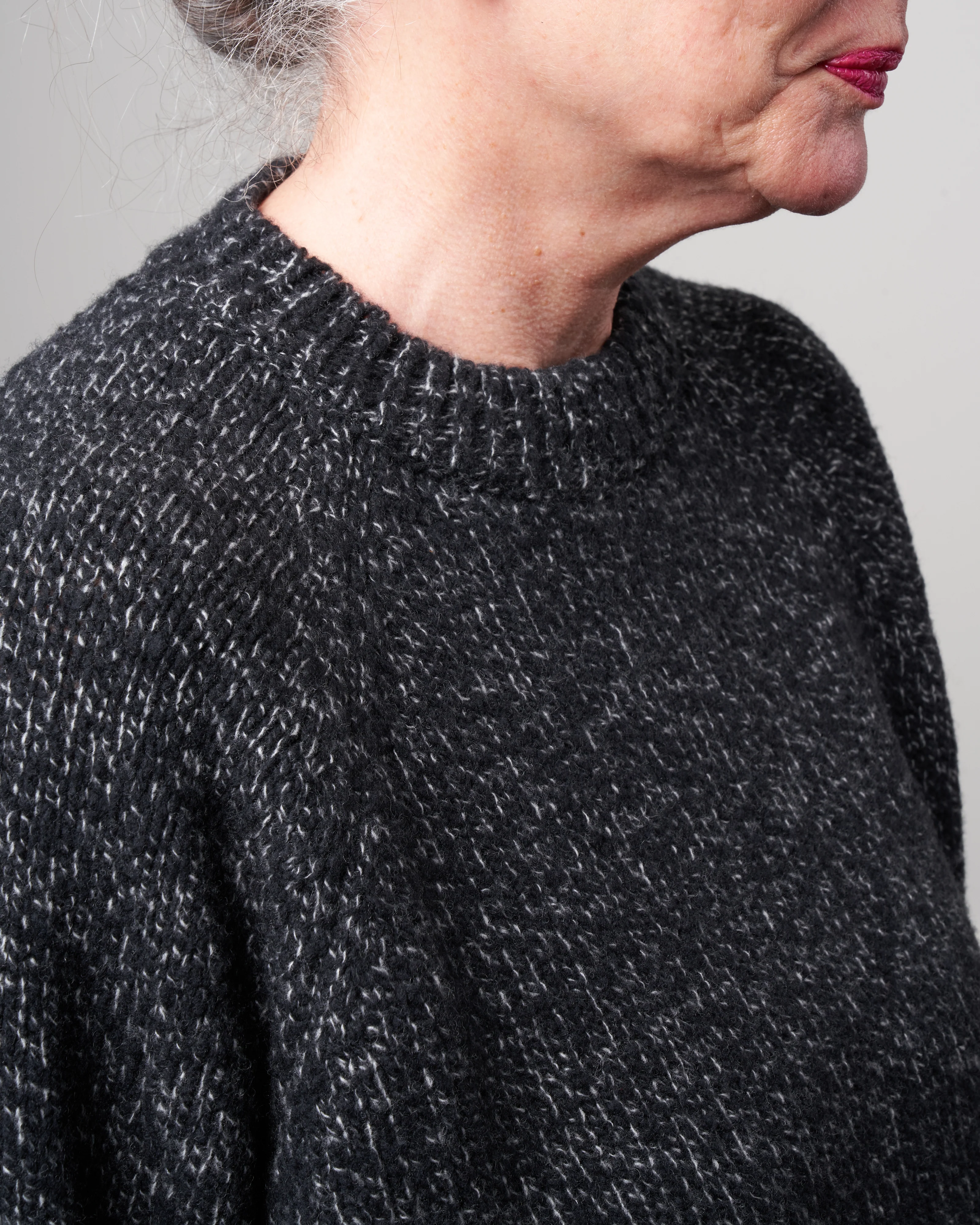 low gauge raglan pullover - black x white 92 - Image 5
