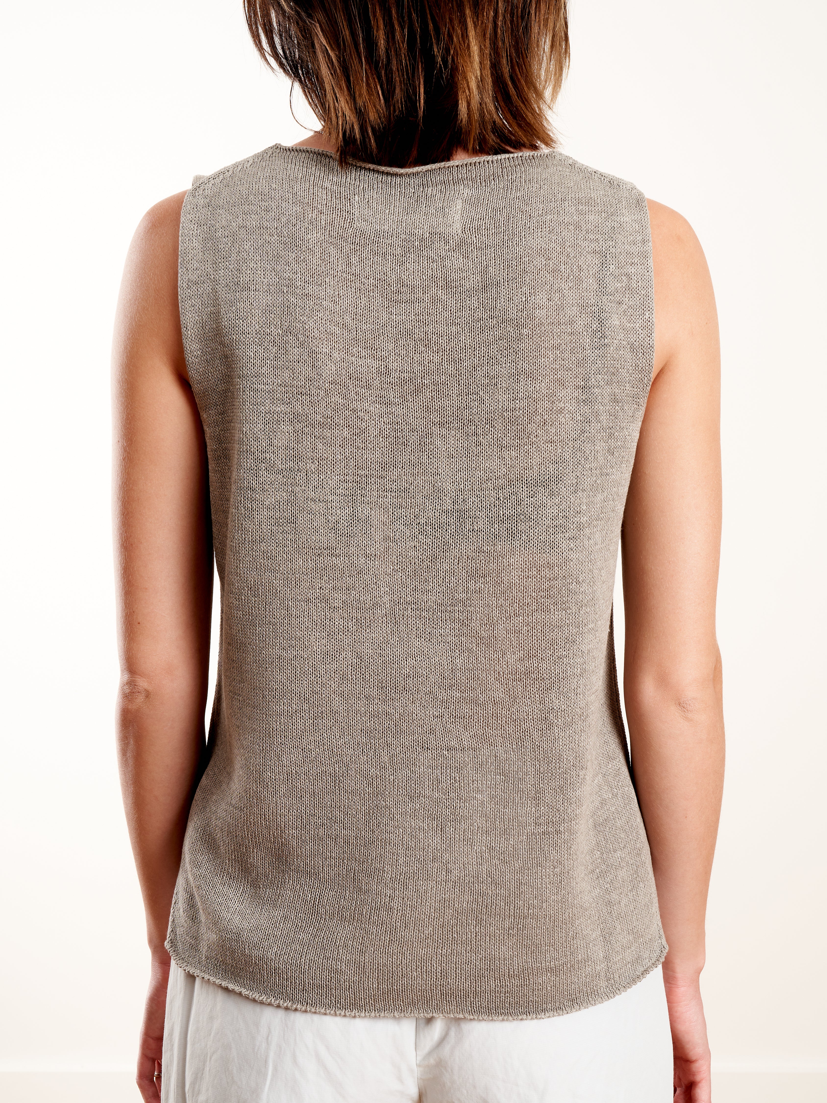 tape yarn sleeveless top - oyster - Image 5