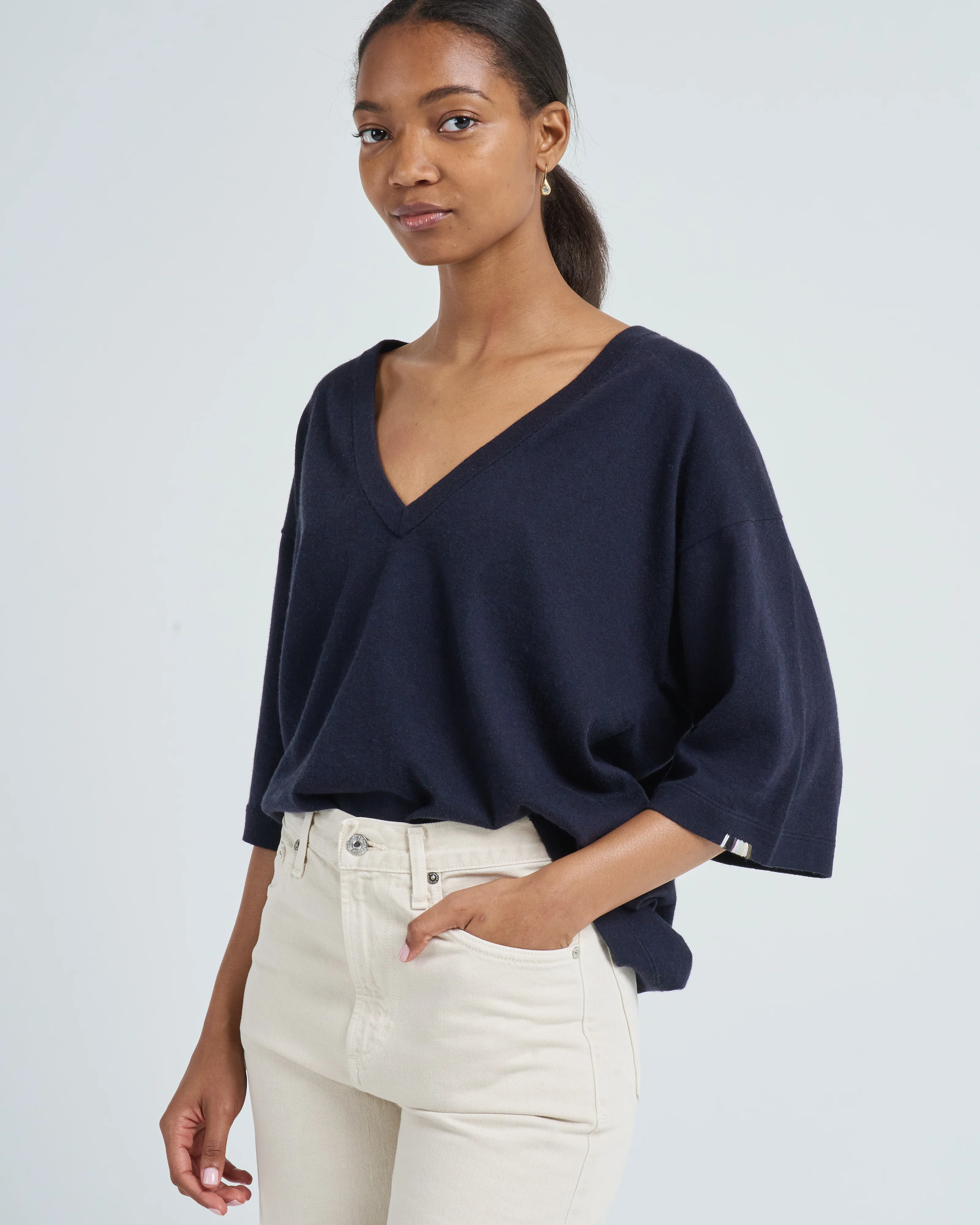 deep vee neck - Image 5