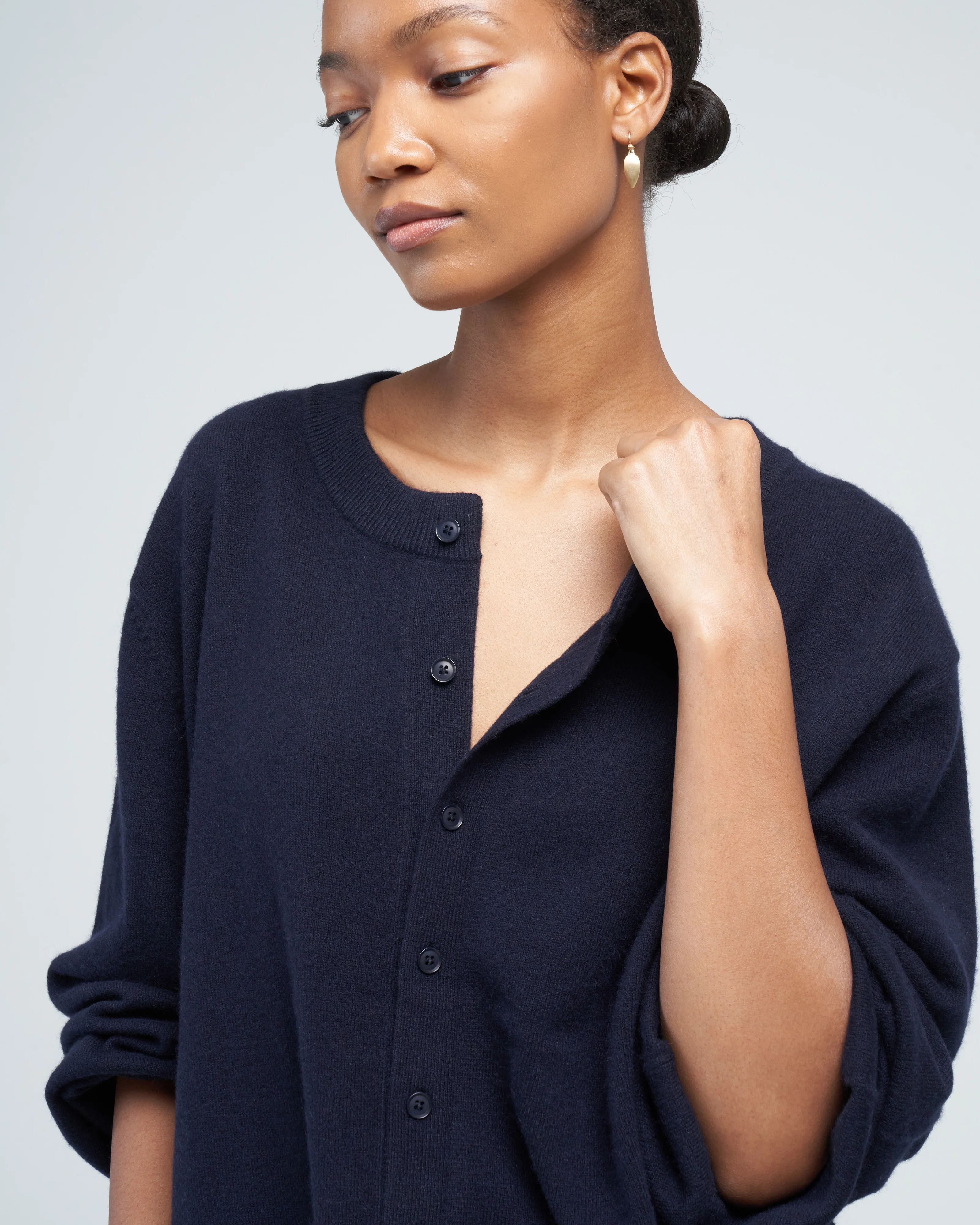 draped sleeve henley - navy - Image 5