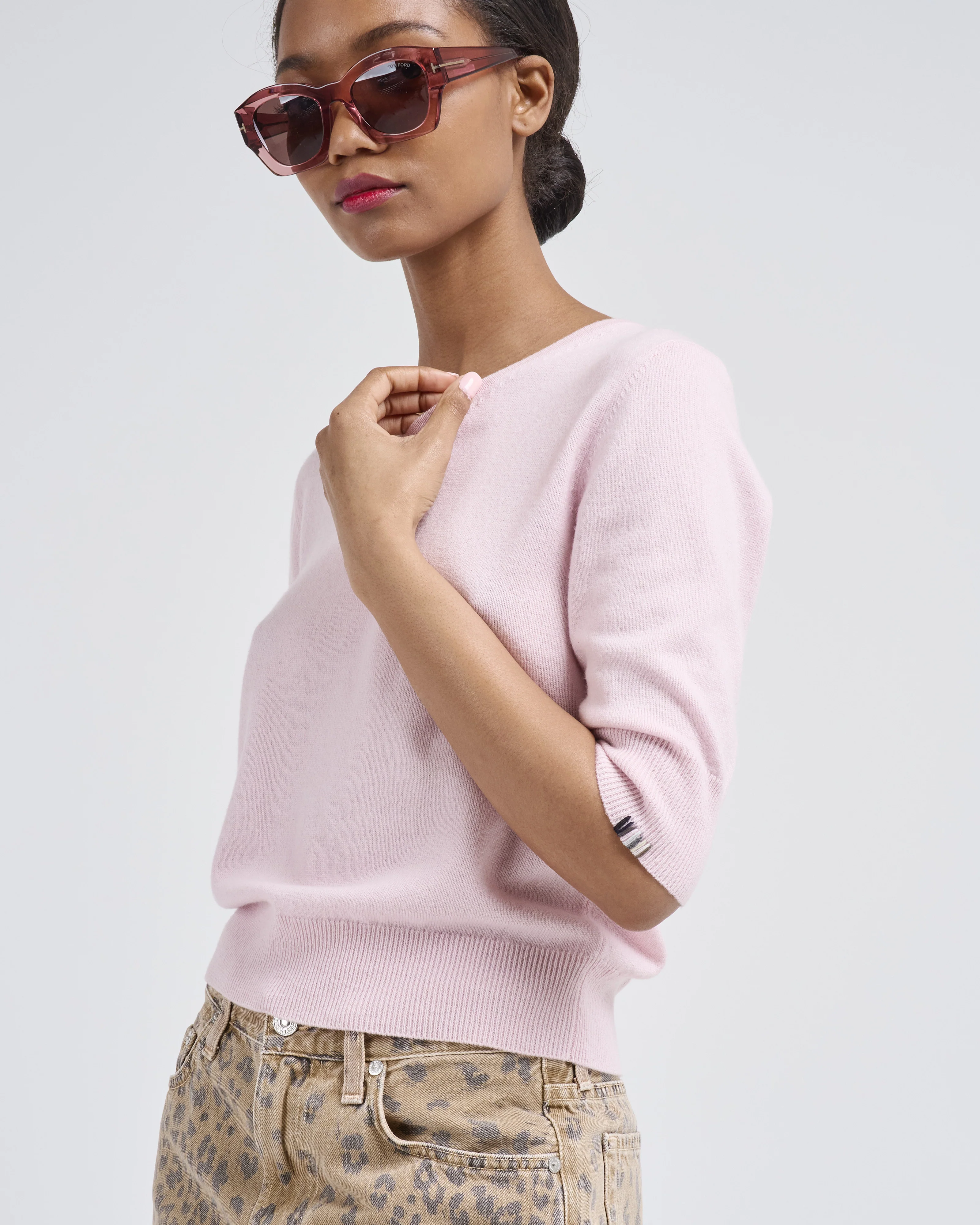 fitted v-neck - Image 2