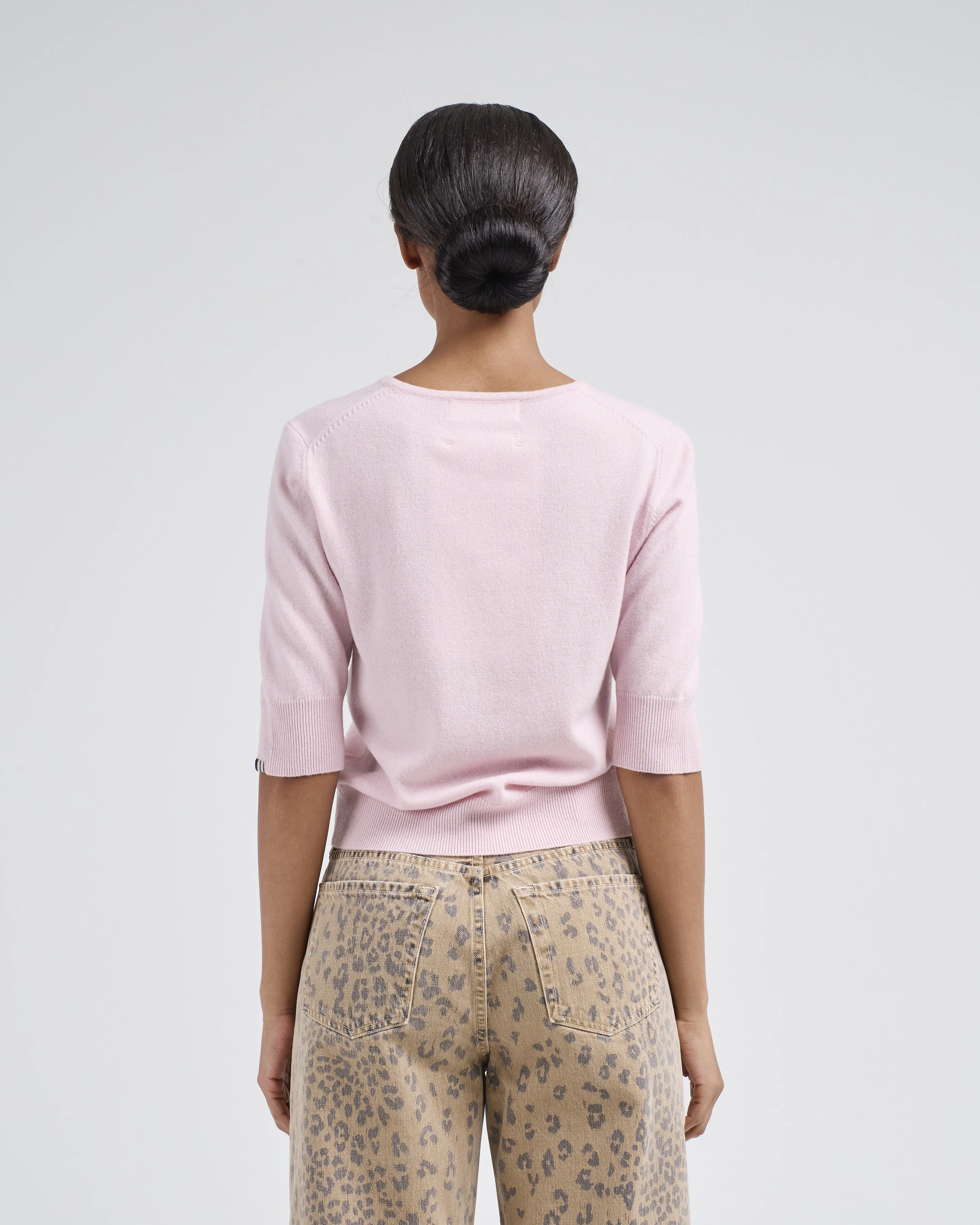 fitted v-neck - Image 4