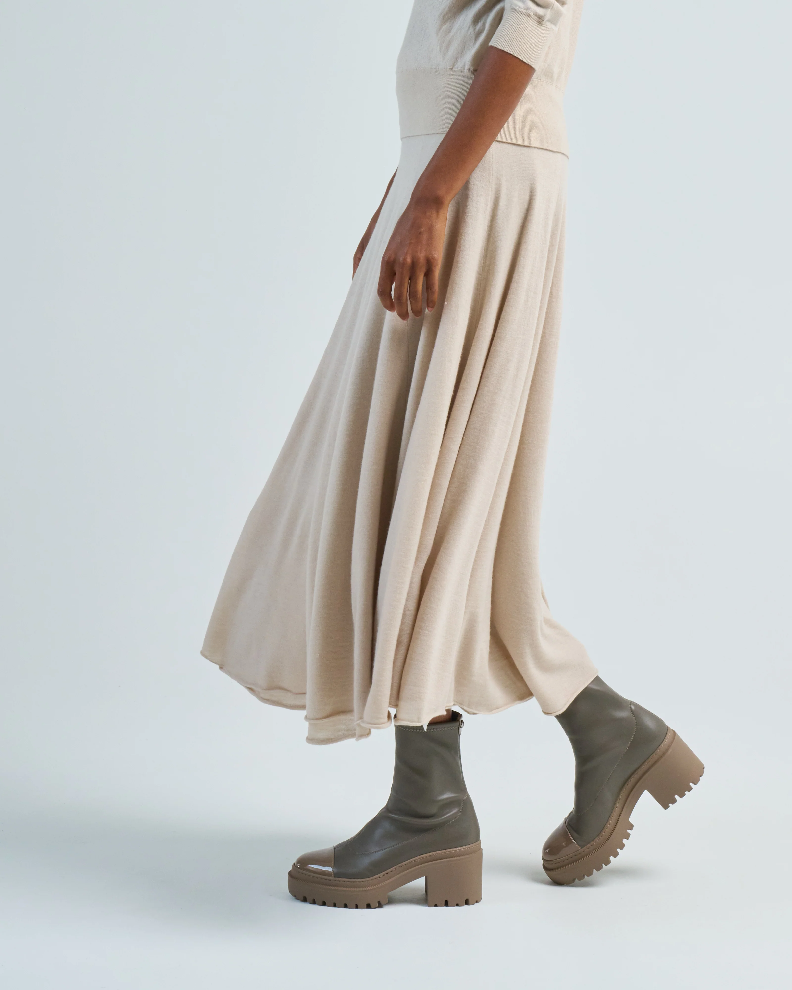 long skirt - Image 2