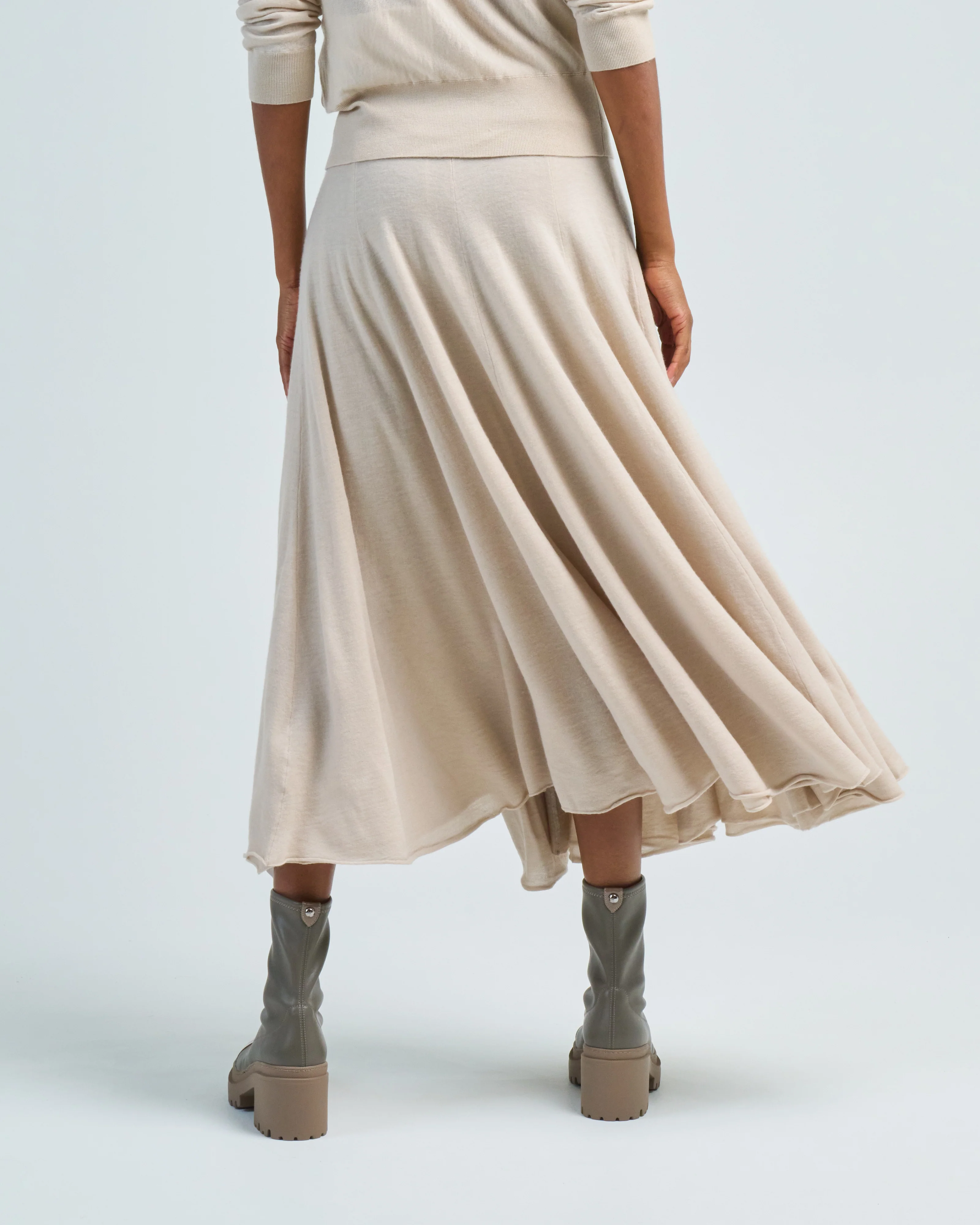 long skirt - Image 3