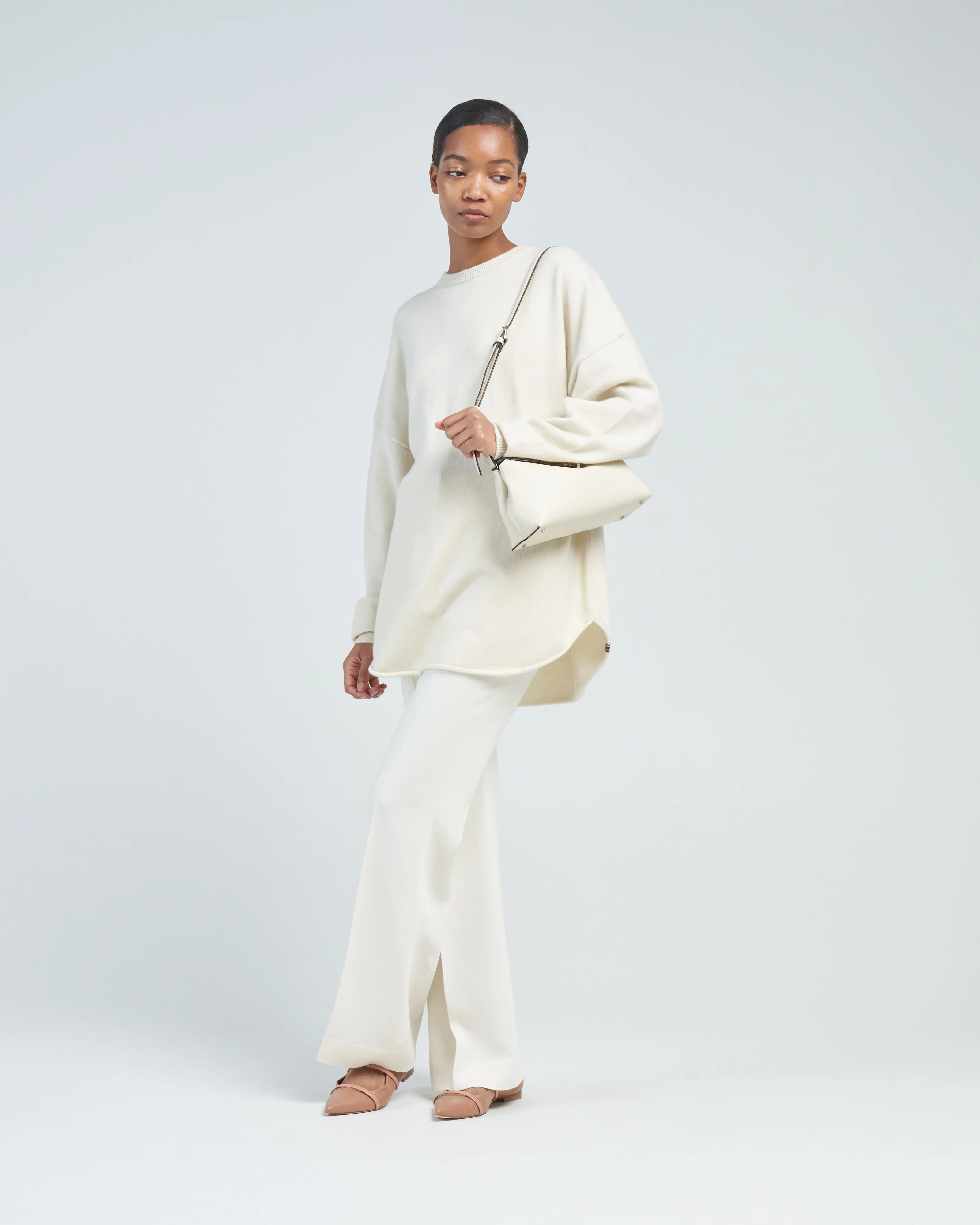 crew hop oversized curve hem sweater - Image 3