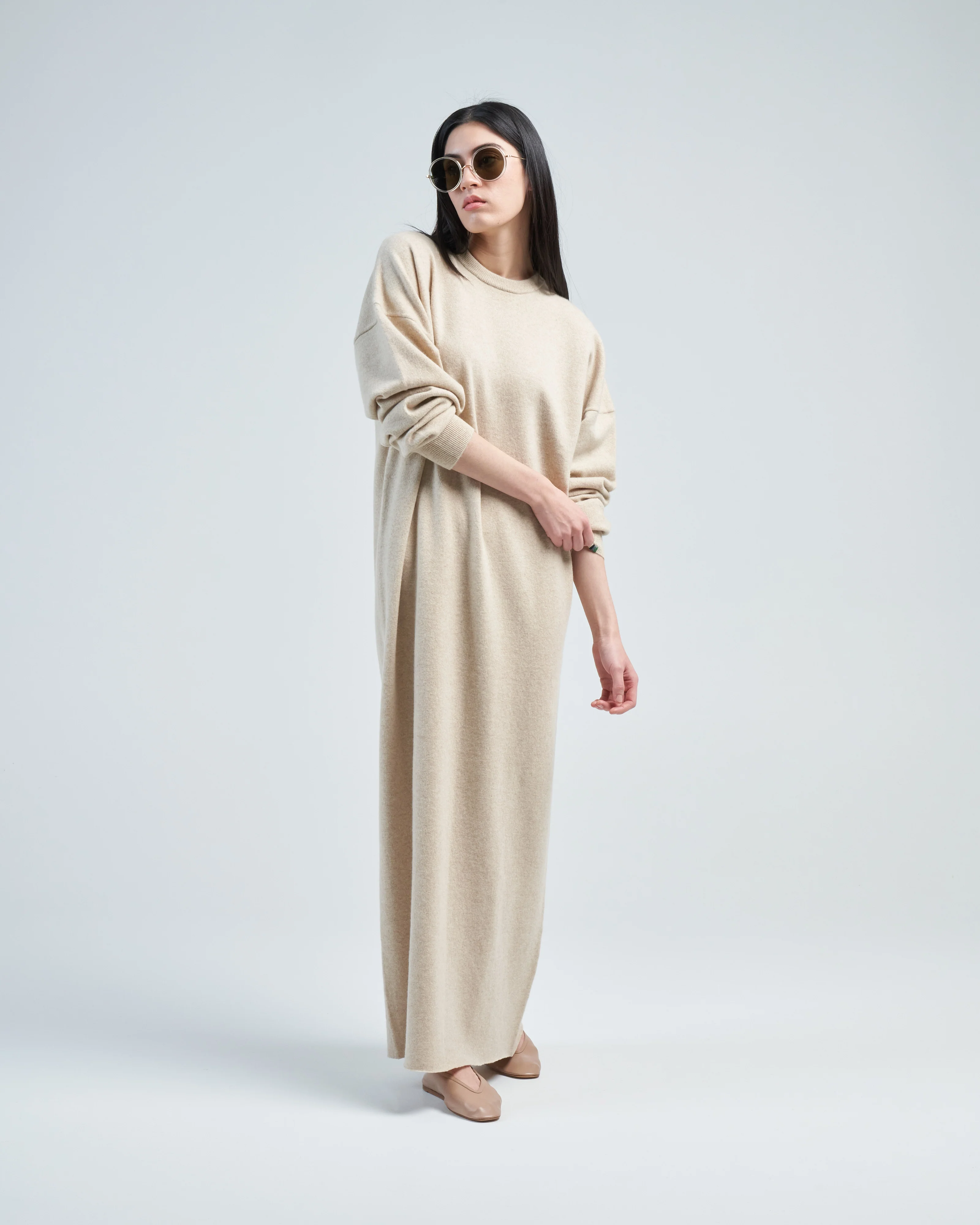 weird oversized dress - Image 2