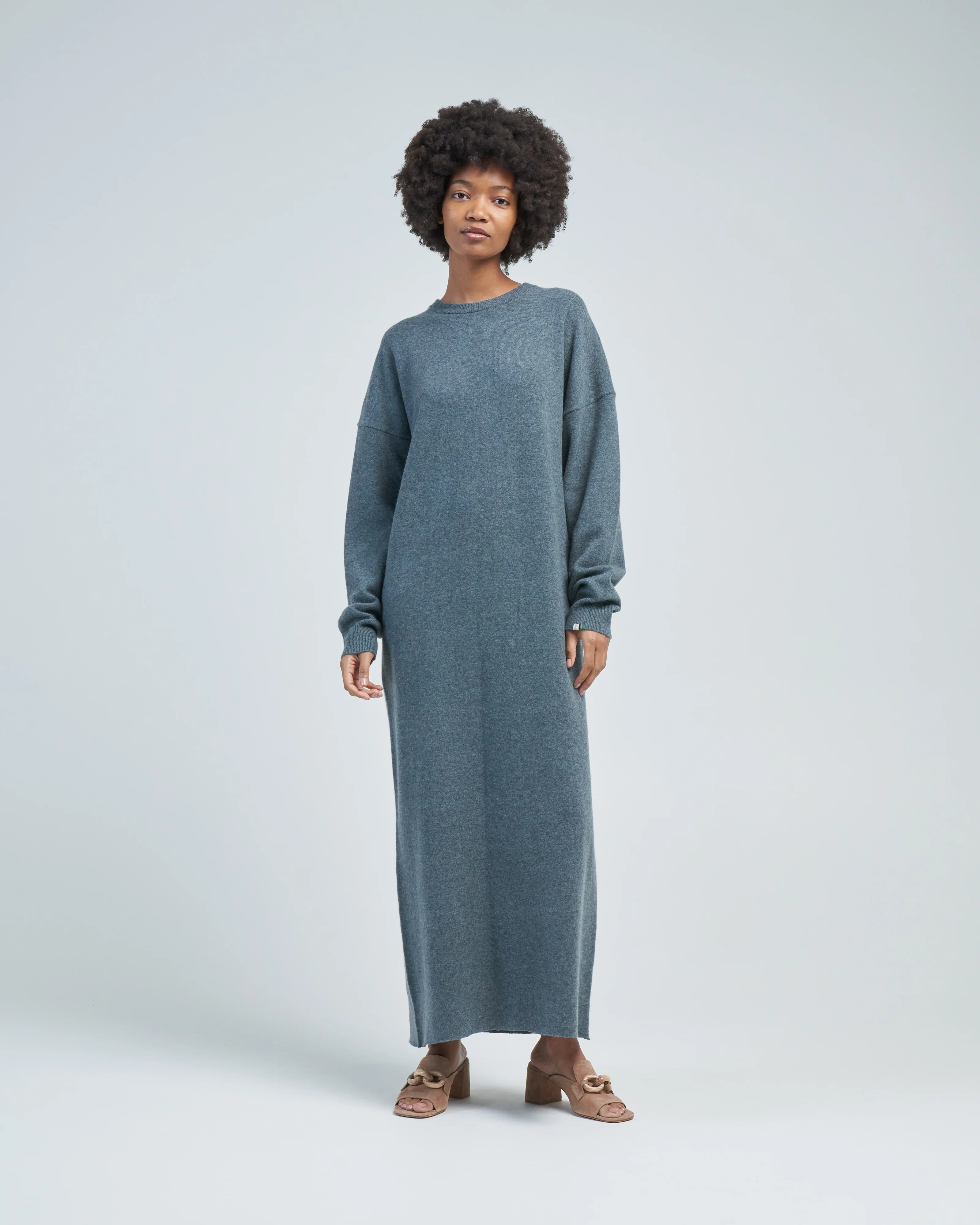 weird oversized dress - Image 2