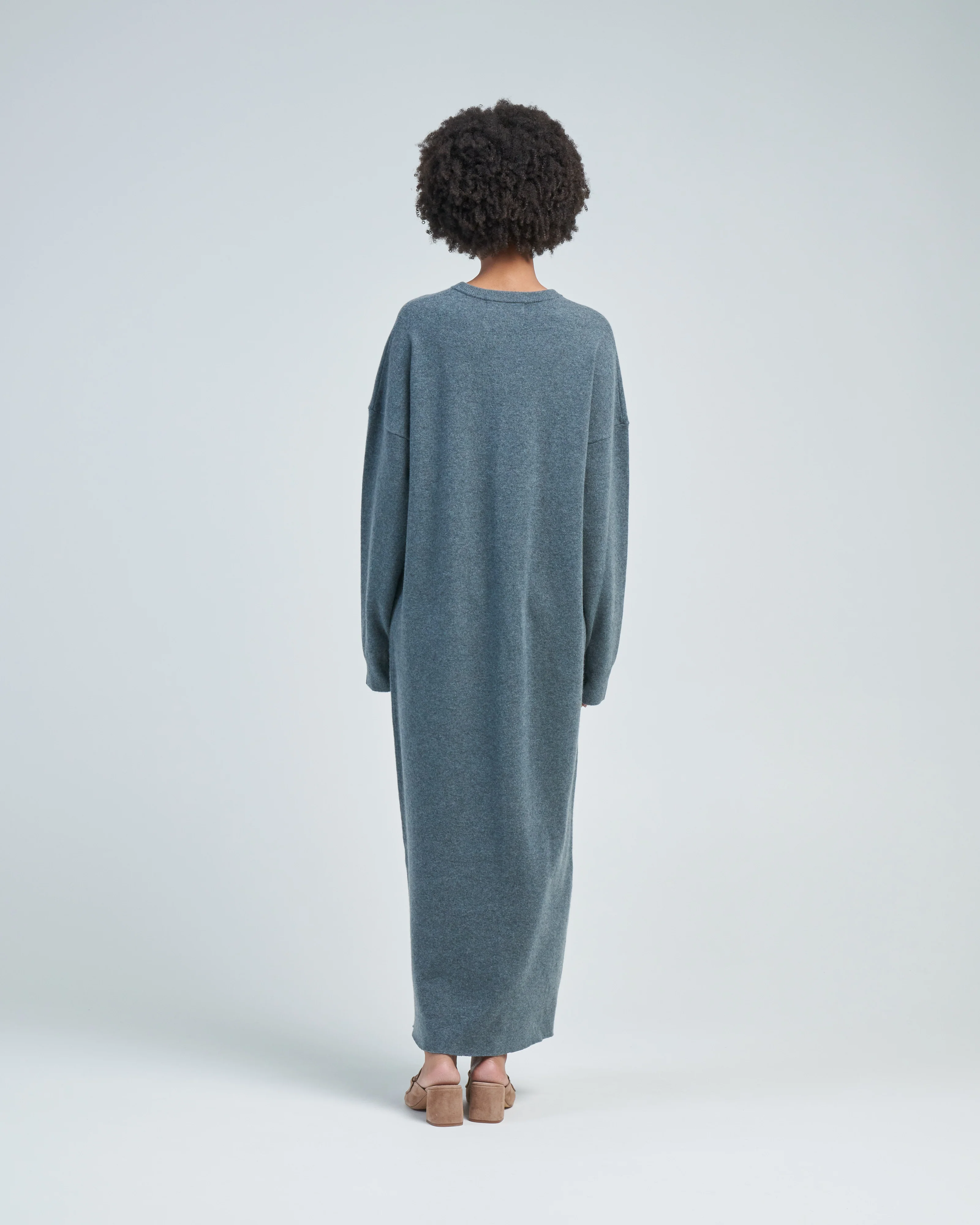 weird oversized dress - Image 4