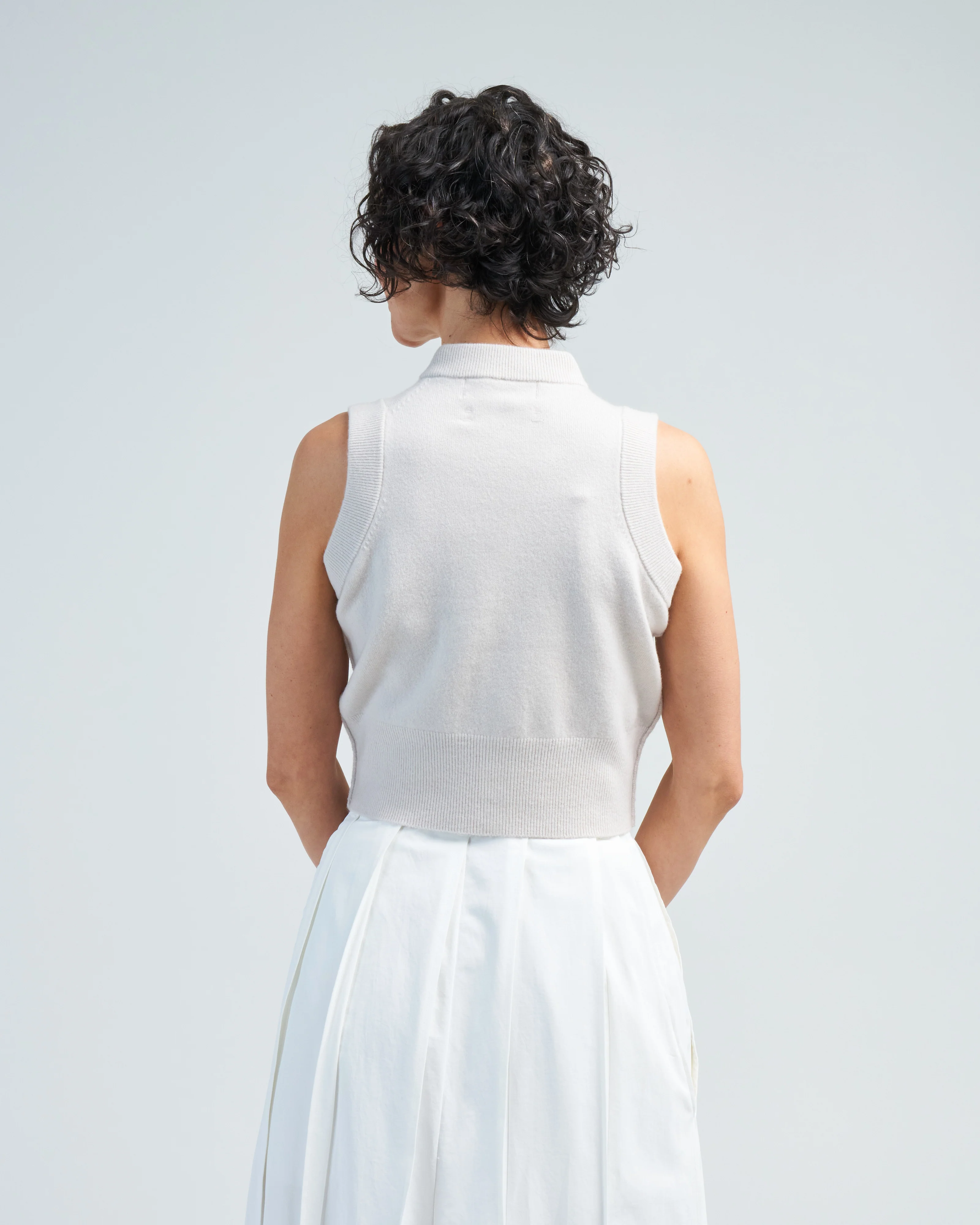 sleeveless button up - Image 4