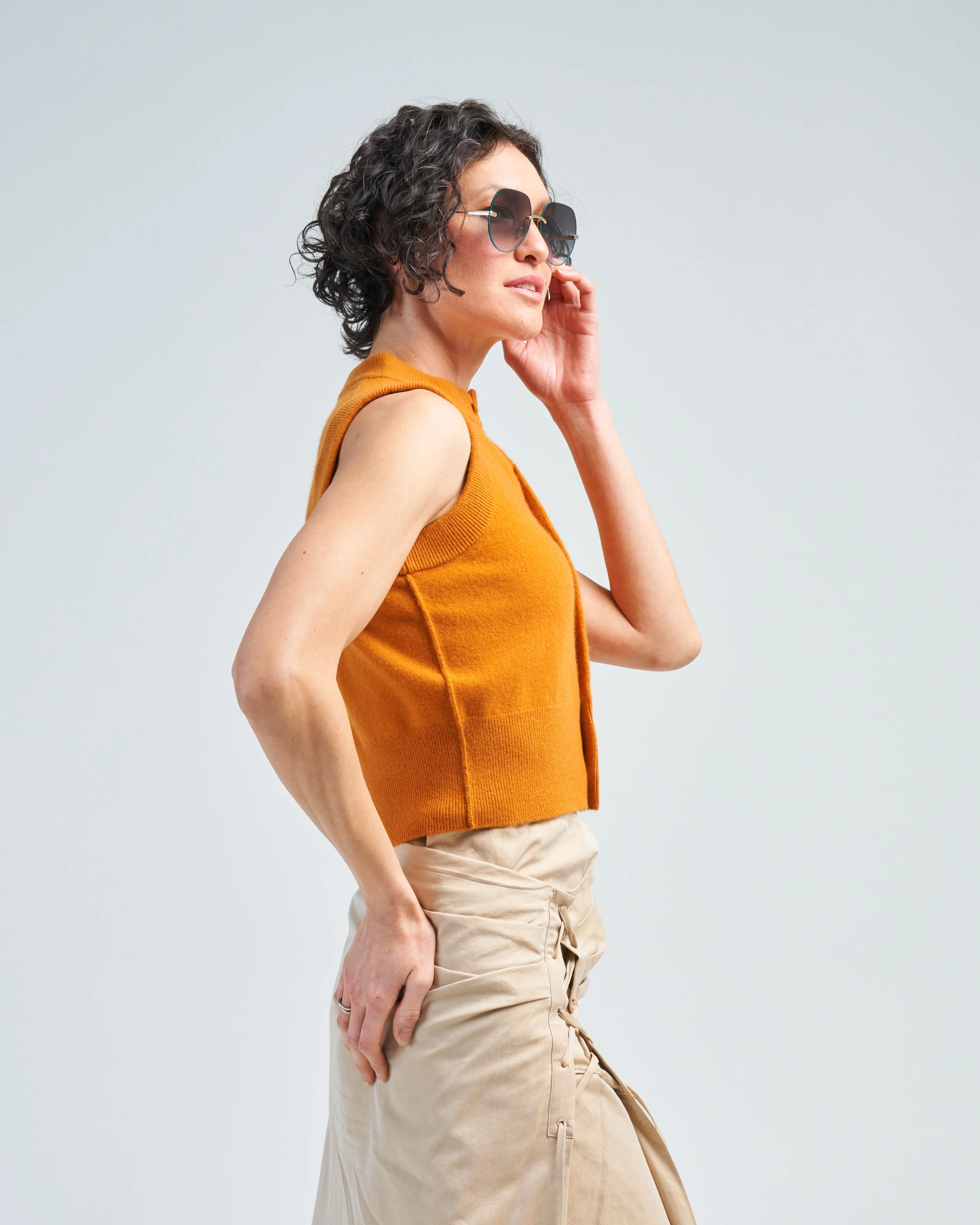 sleeveless button up - Image 3
