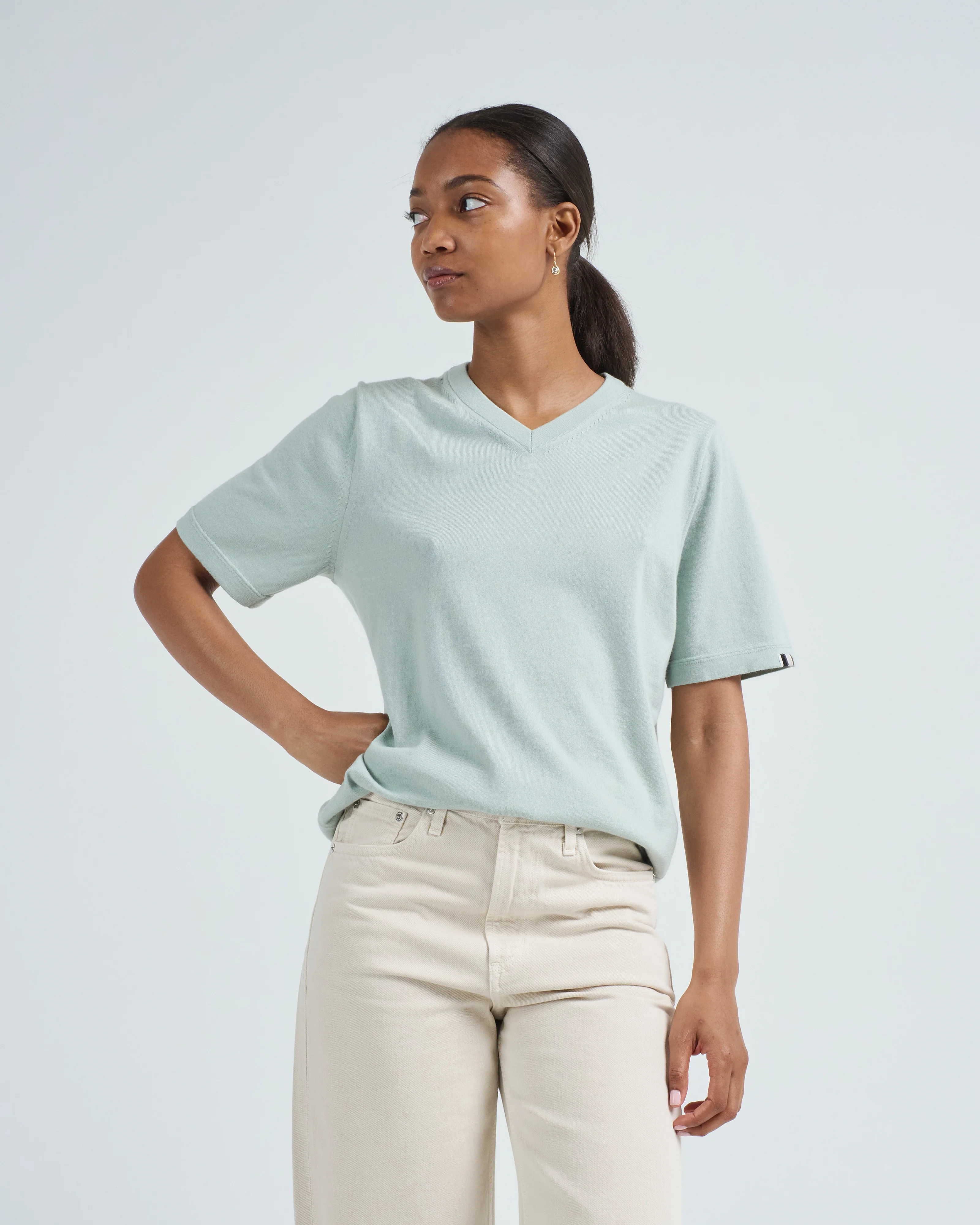 v-neck tee