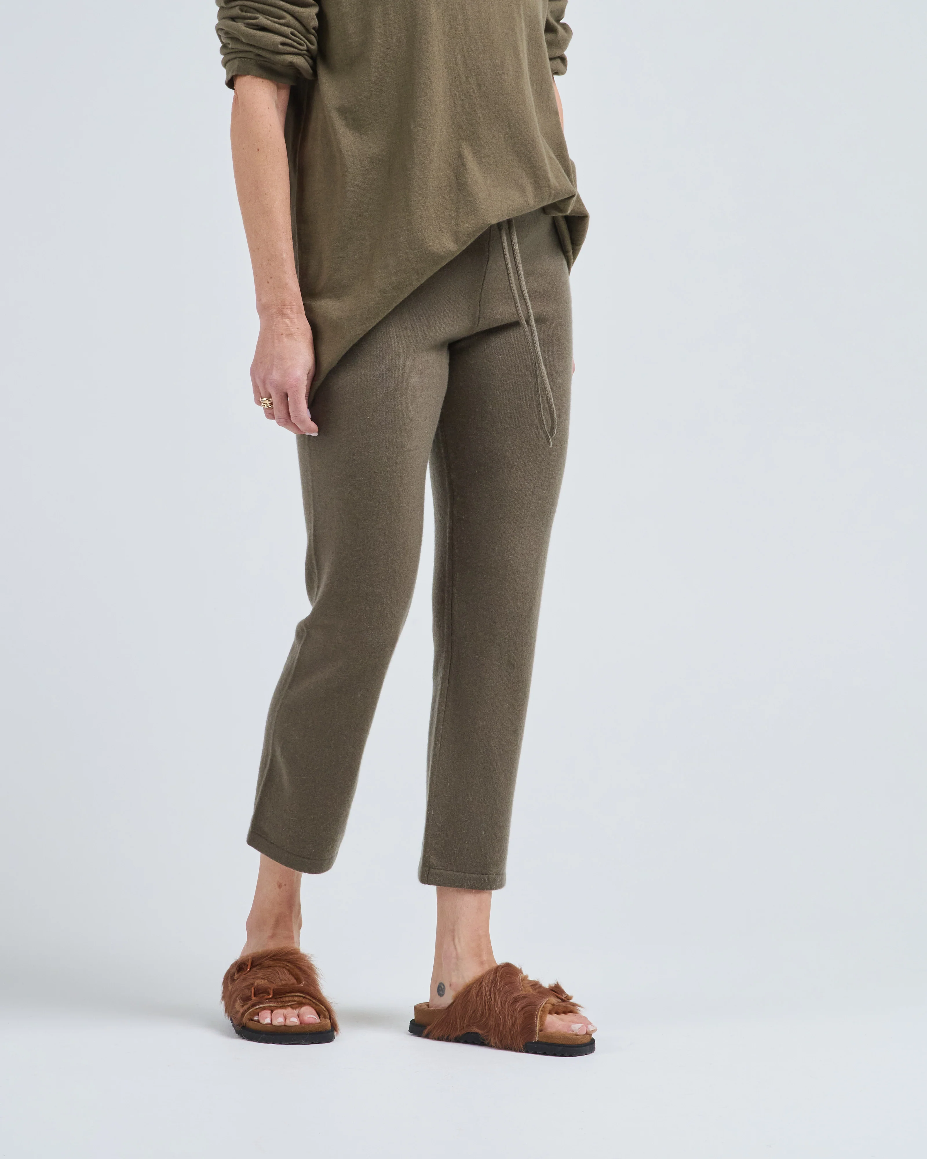 wander stretch cashmere pull on pant - Image 3