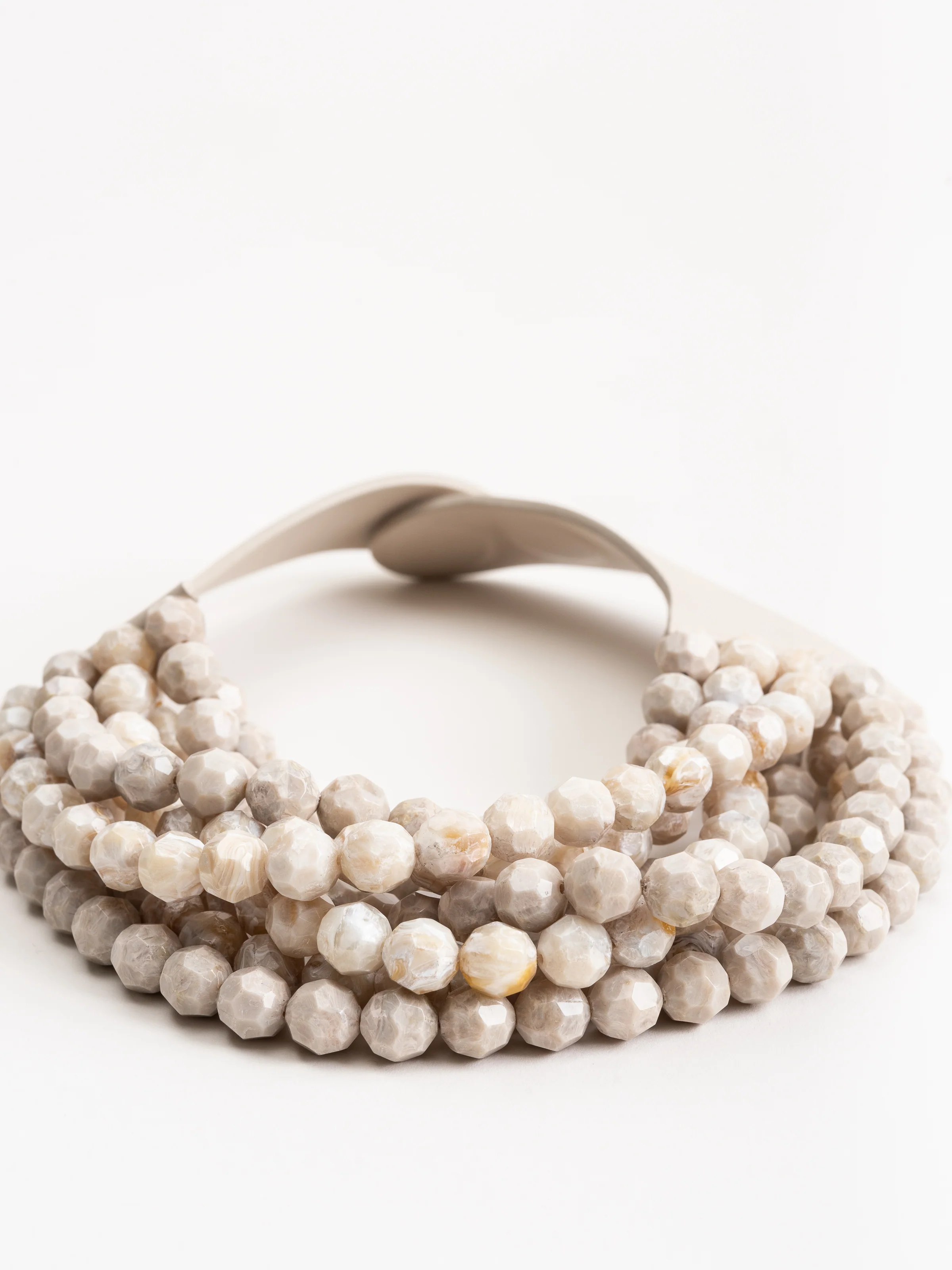 bella necklace - oatmeal - Image 3