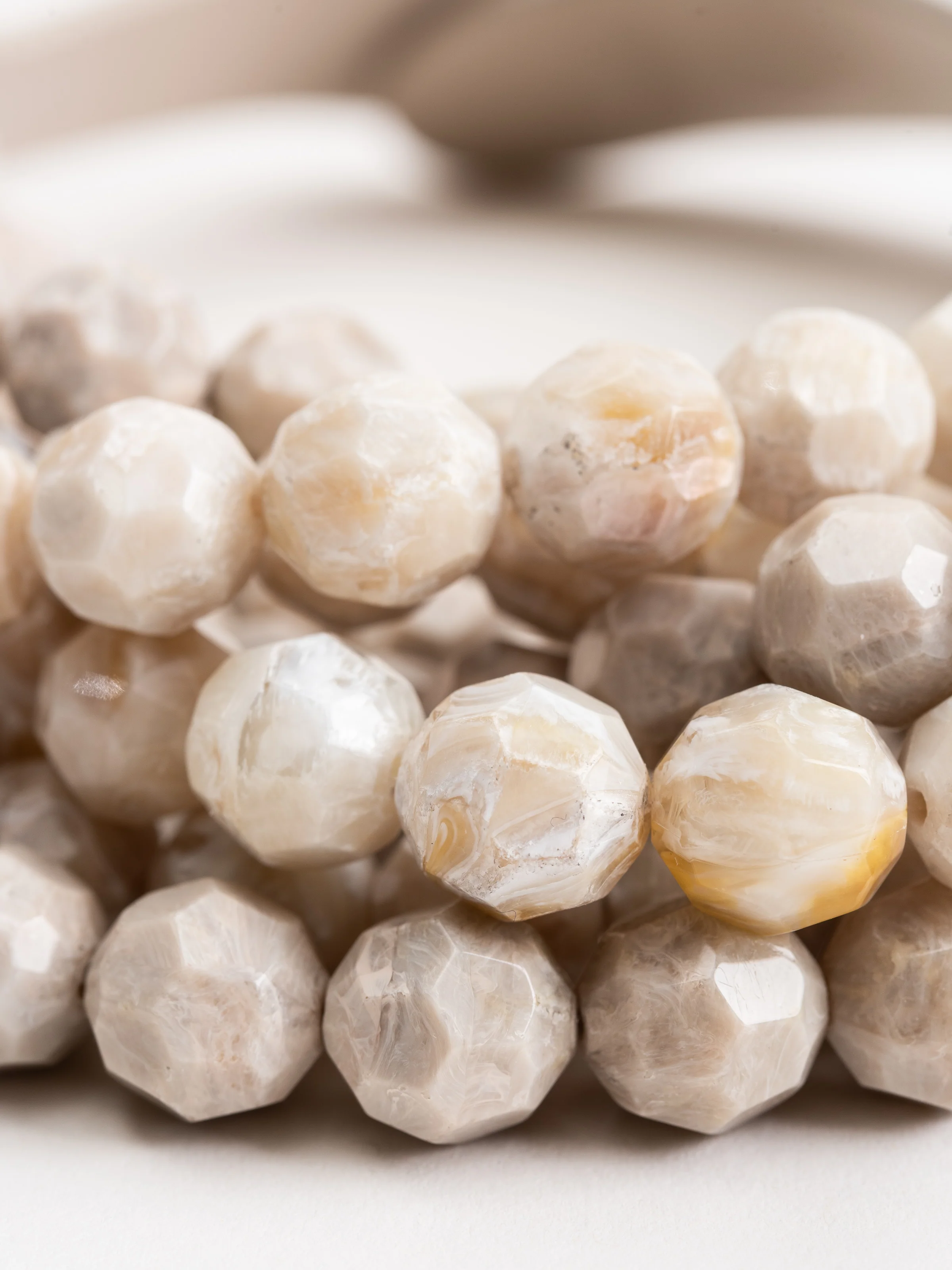 bella necklace - oatmeal - Image 4