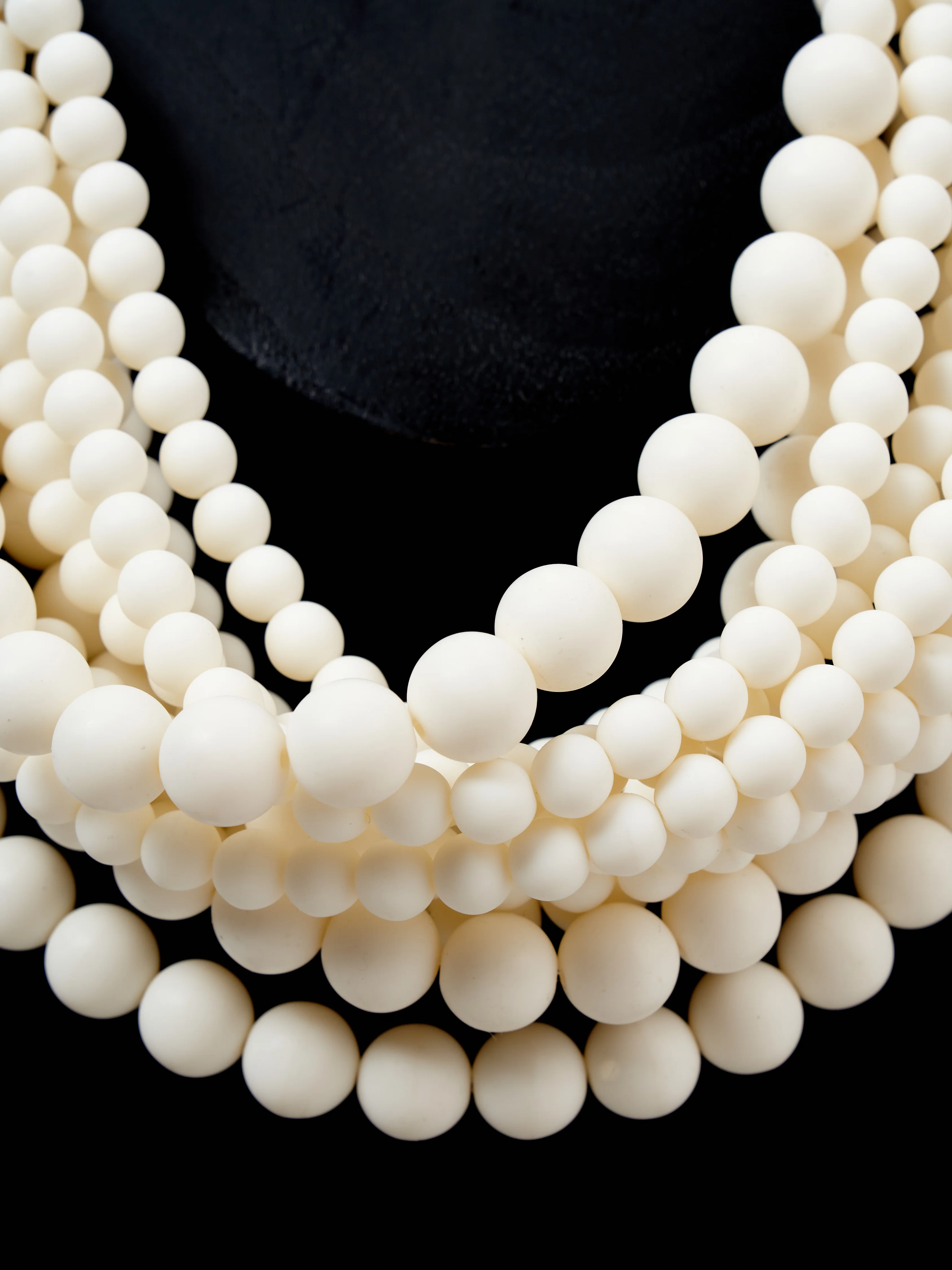 chloe necklace - matte cream - Image 2