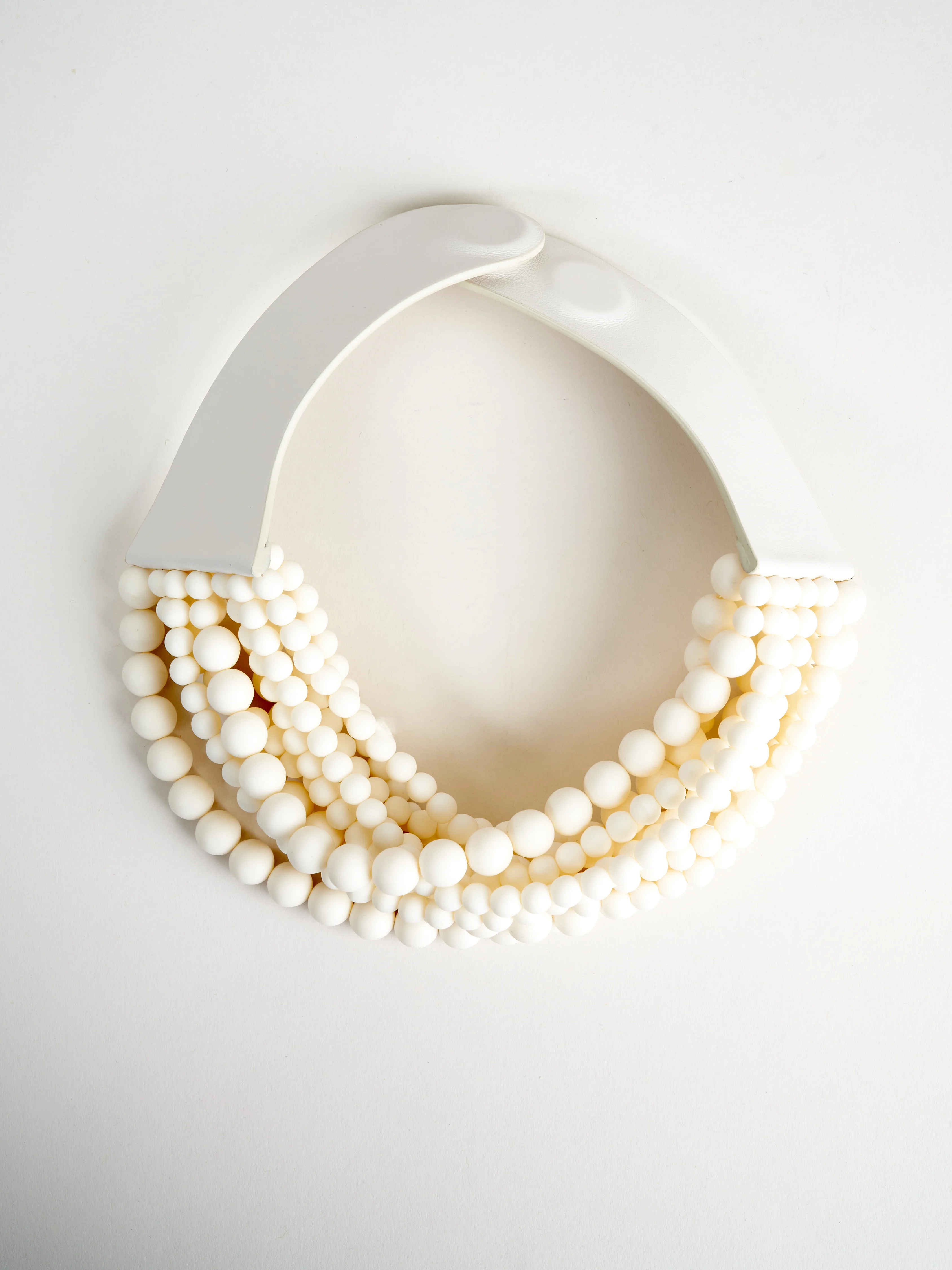 chloe necklace - matte cream - Image 3