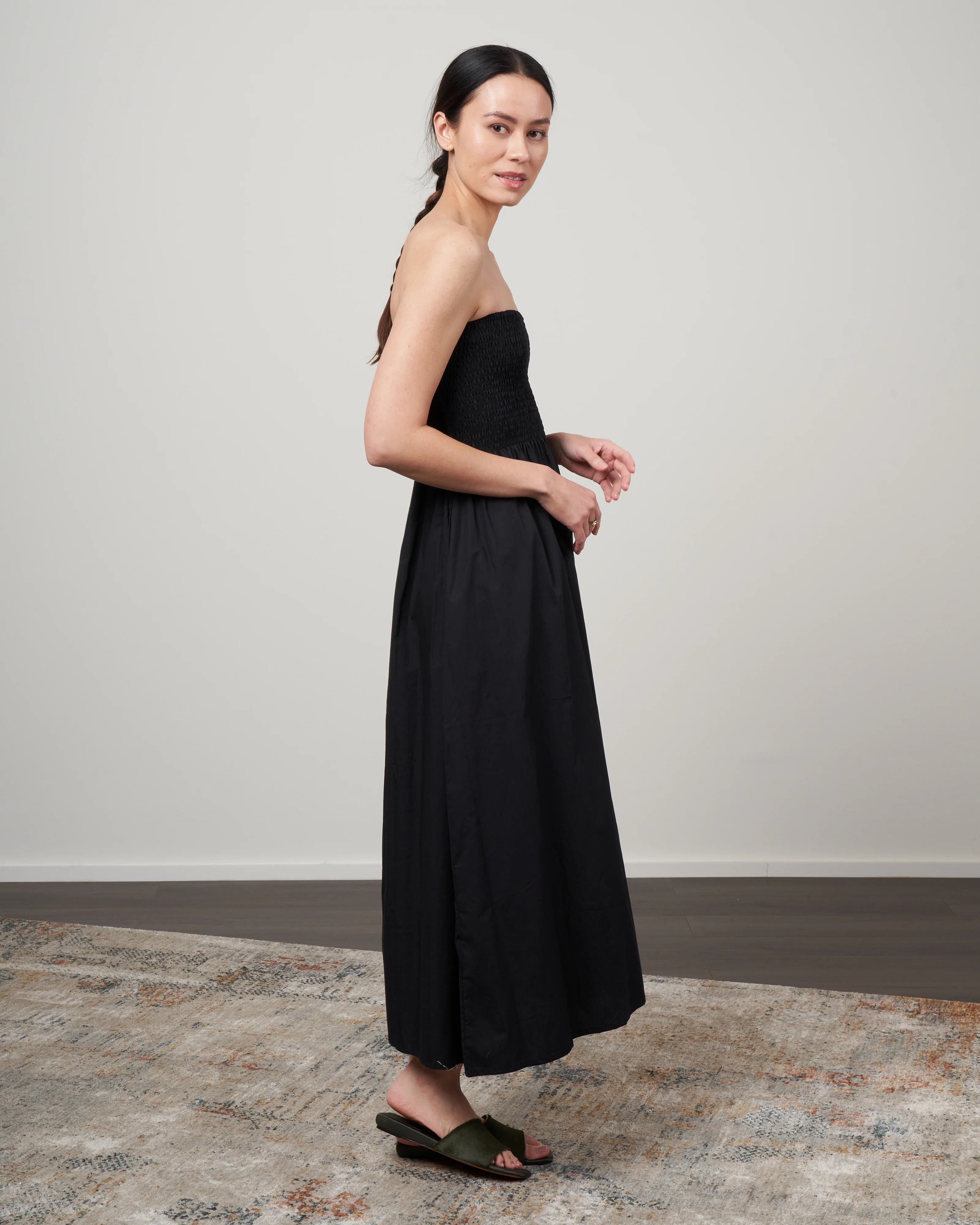 madella midi dress - plain black - Image 2
