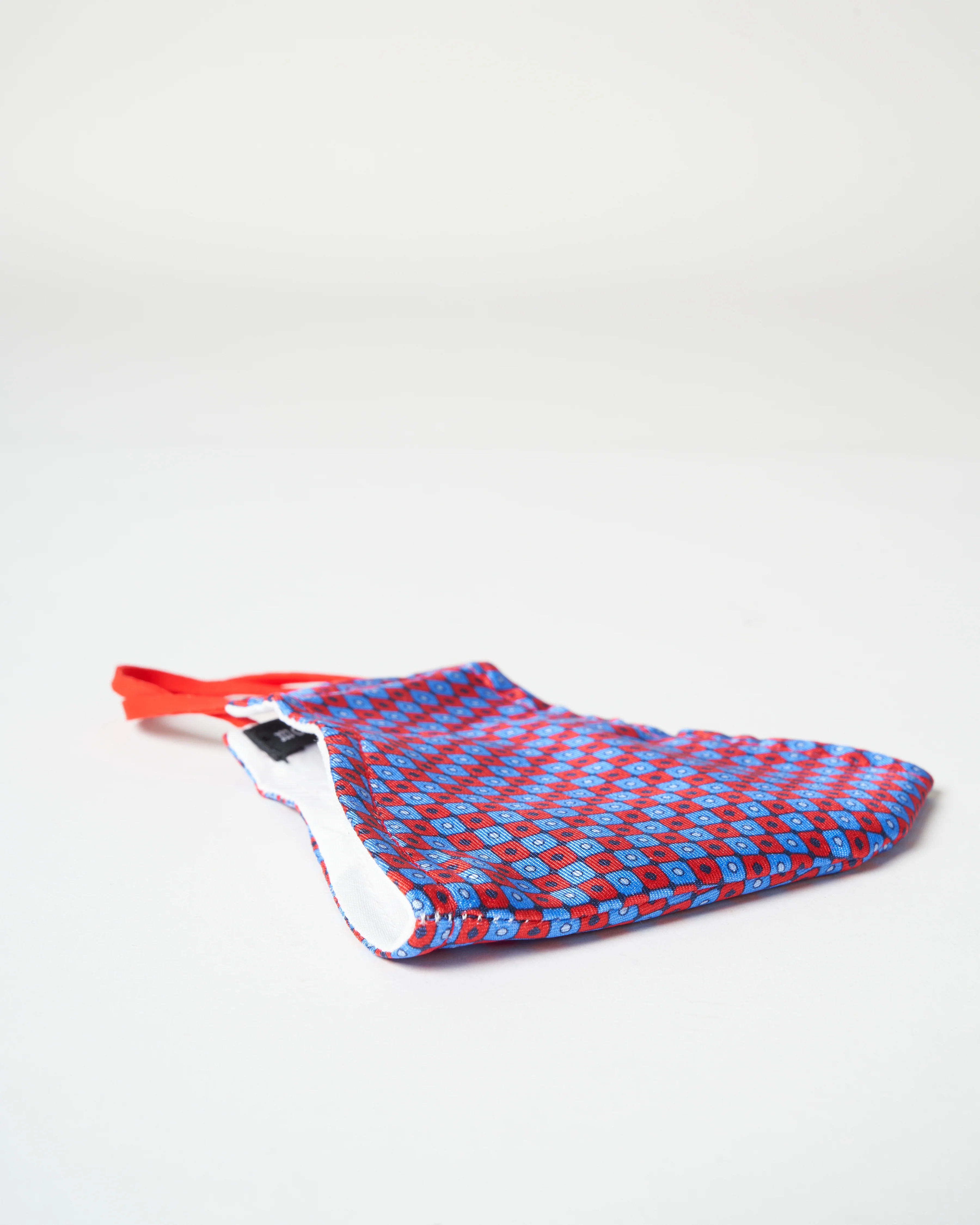 face mask - domino