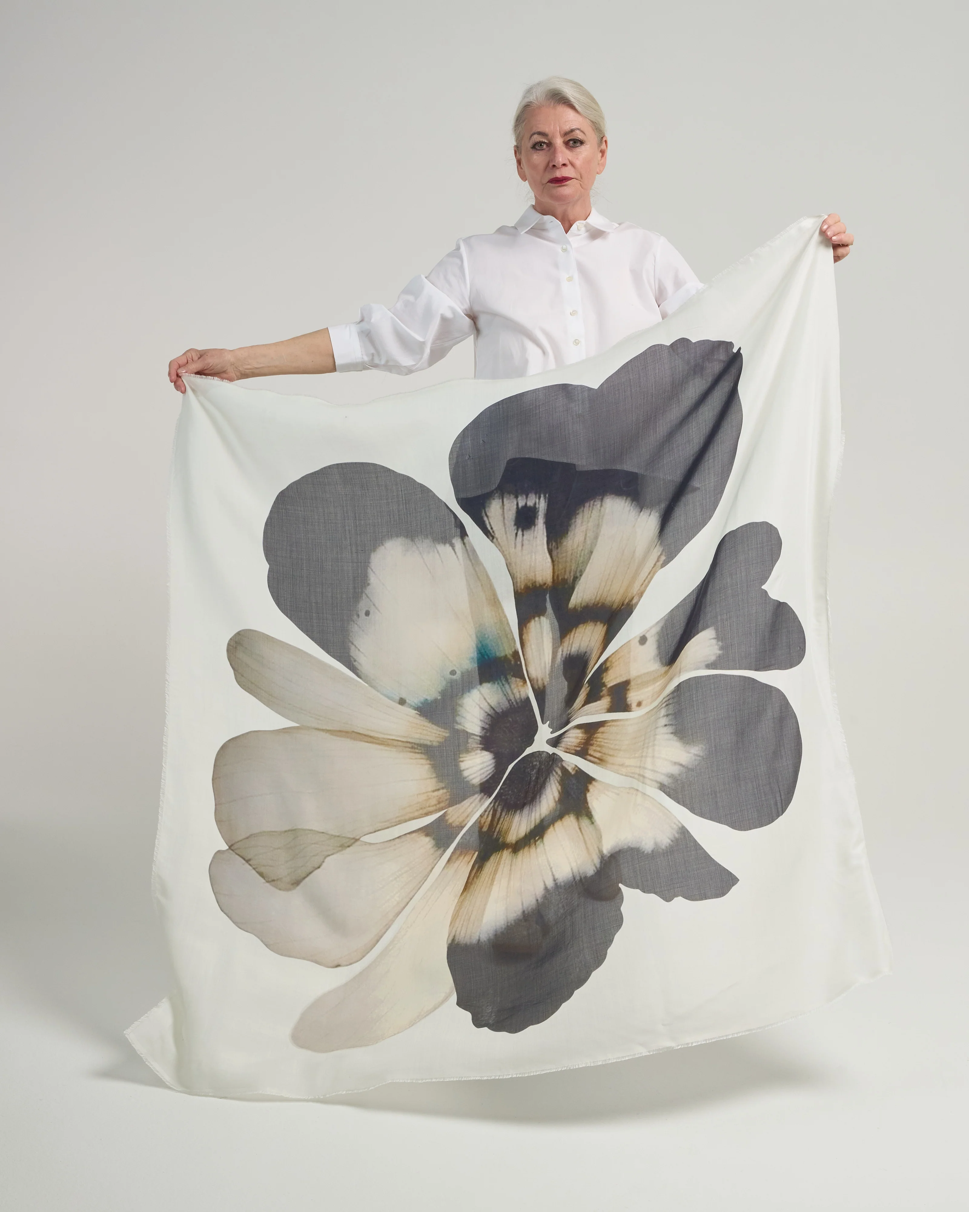 fiorellina square scarf - Image 2