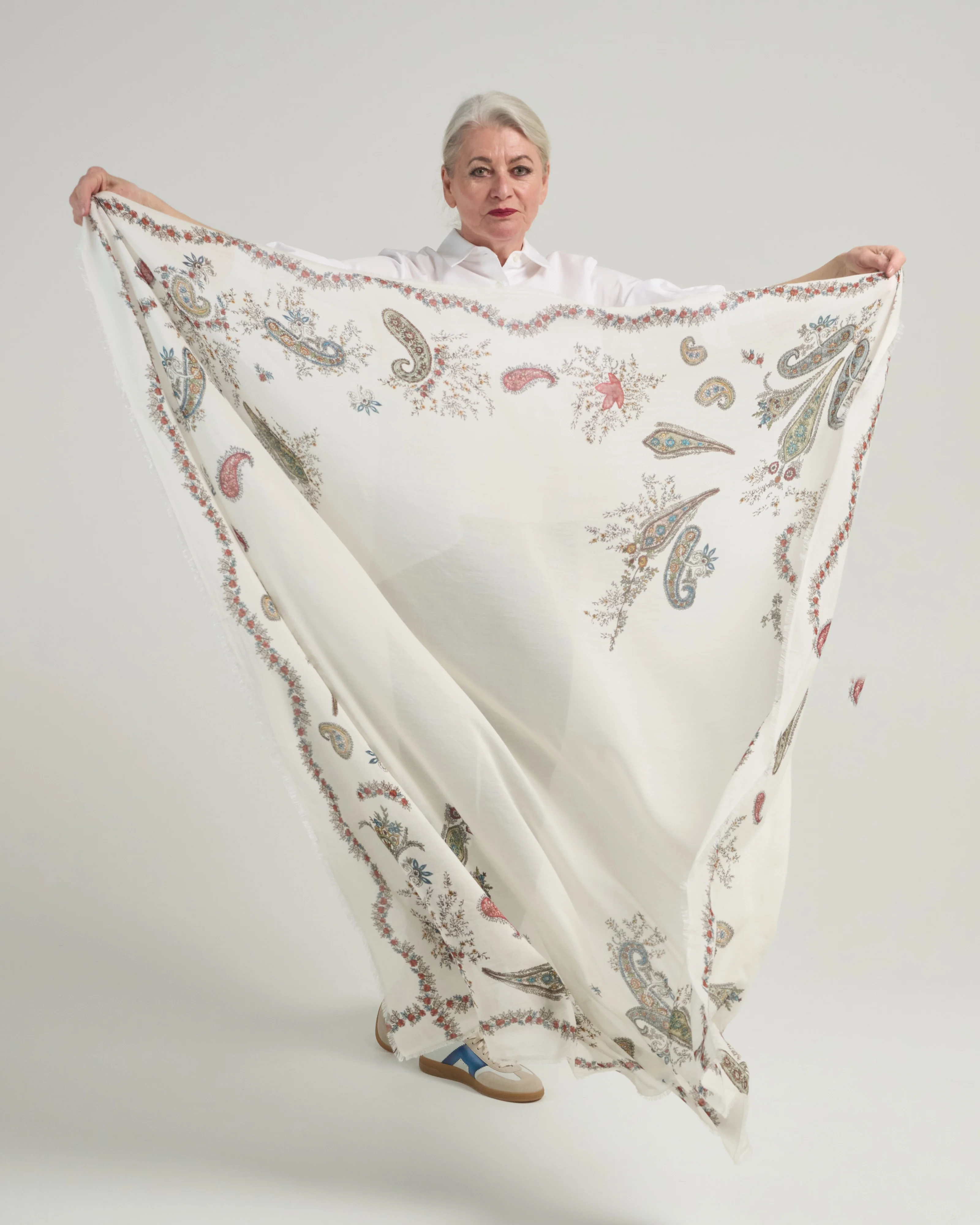 indy square scarf - Image 3