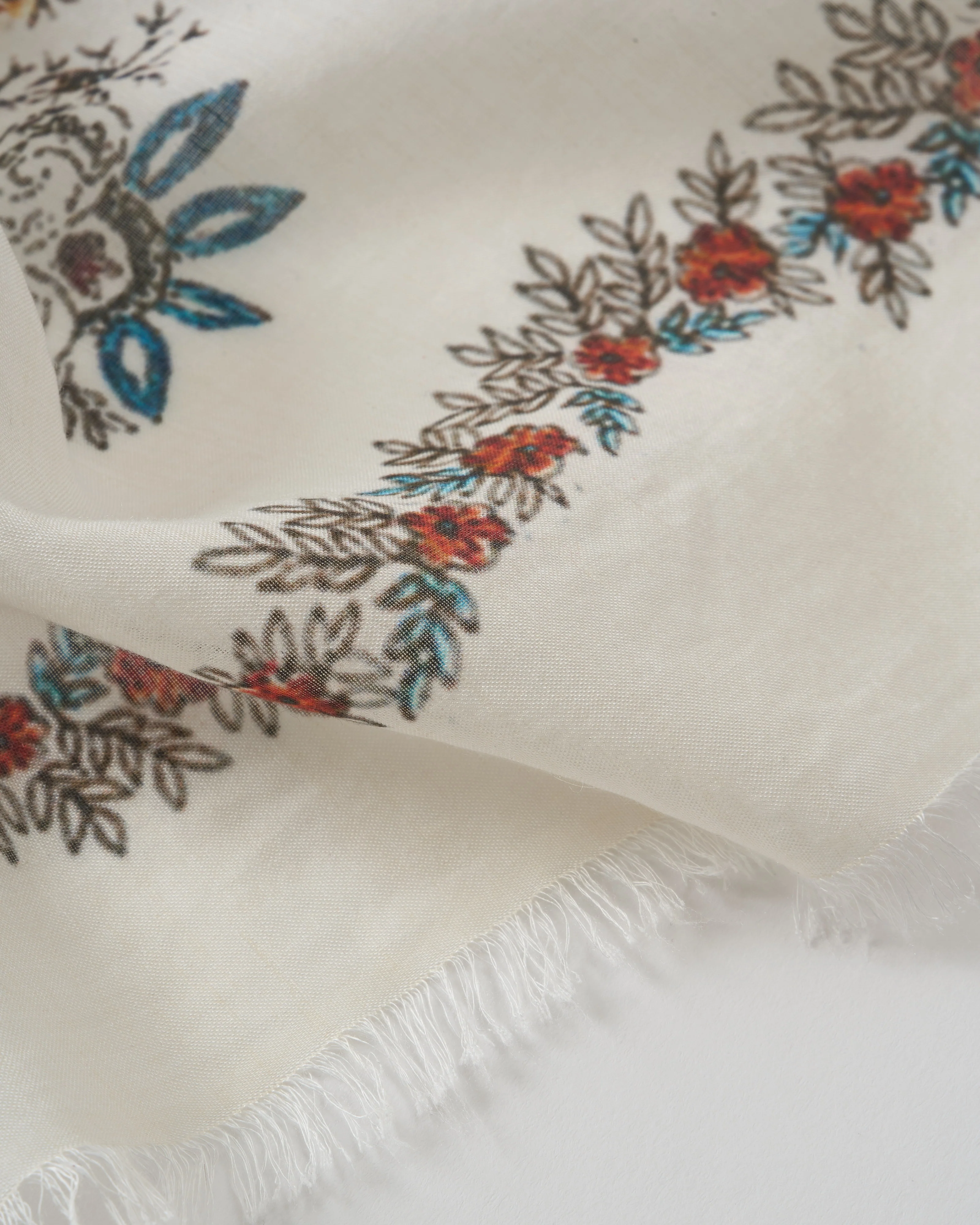indy square scarf - Image 4