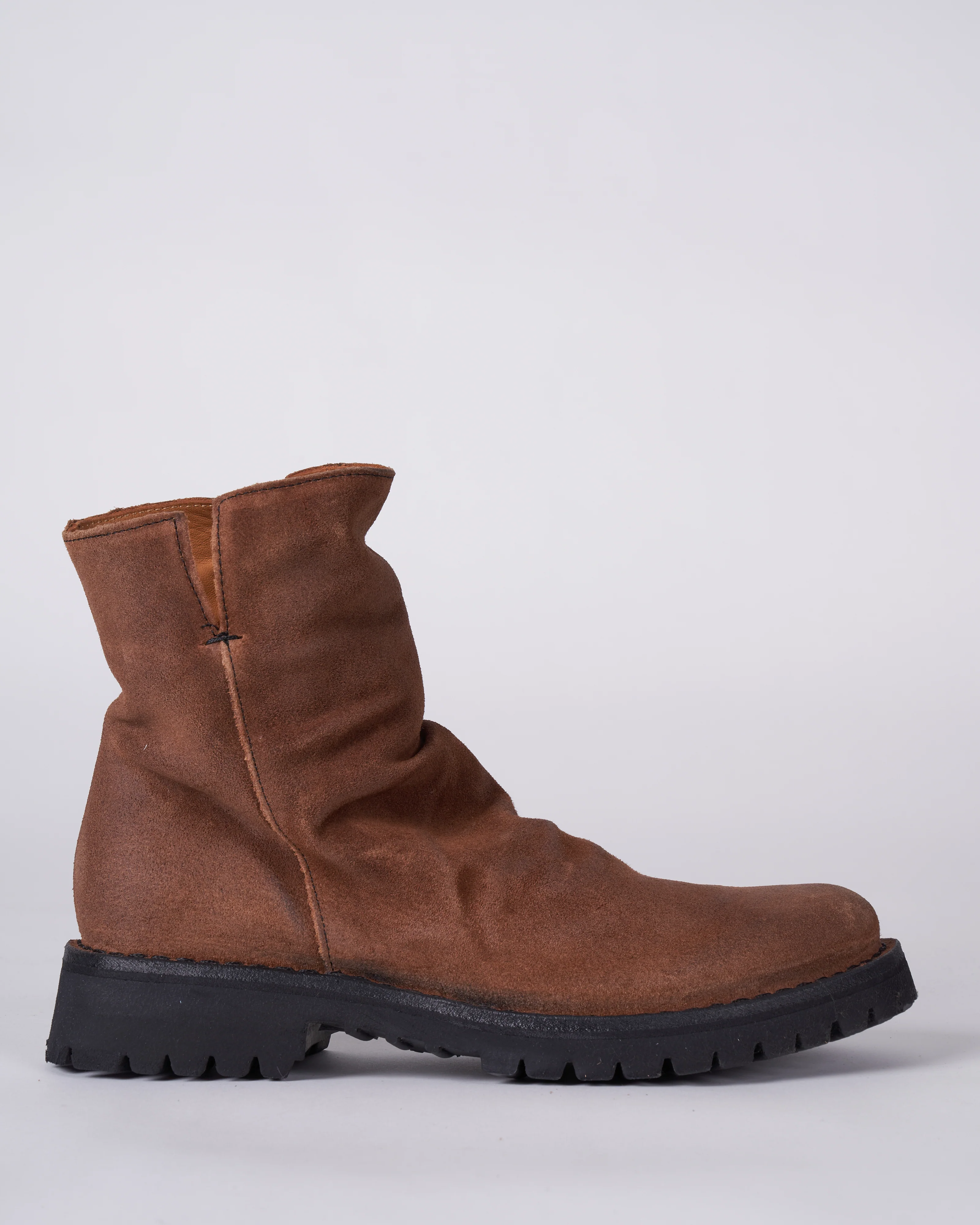 suede upper boot - side zip - lug rubber sole - palio light snuff - Image 2